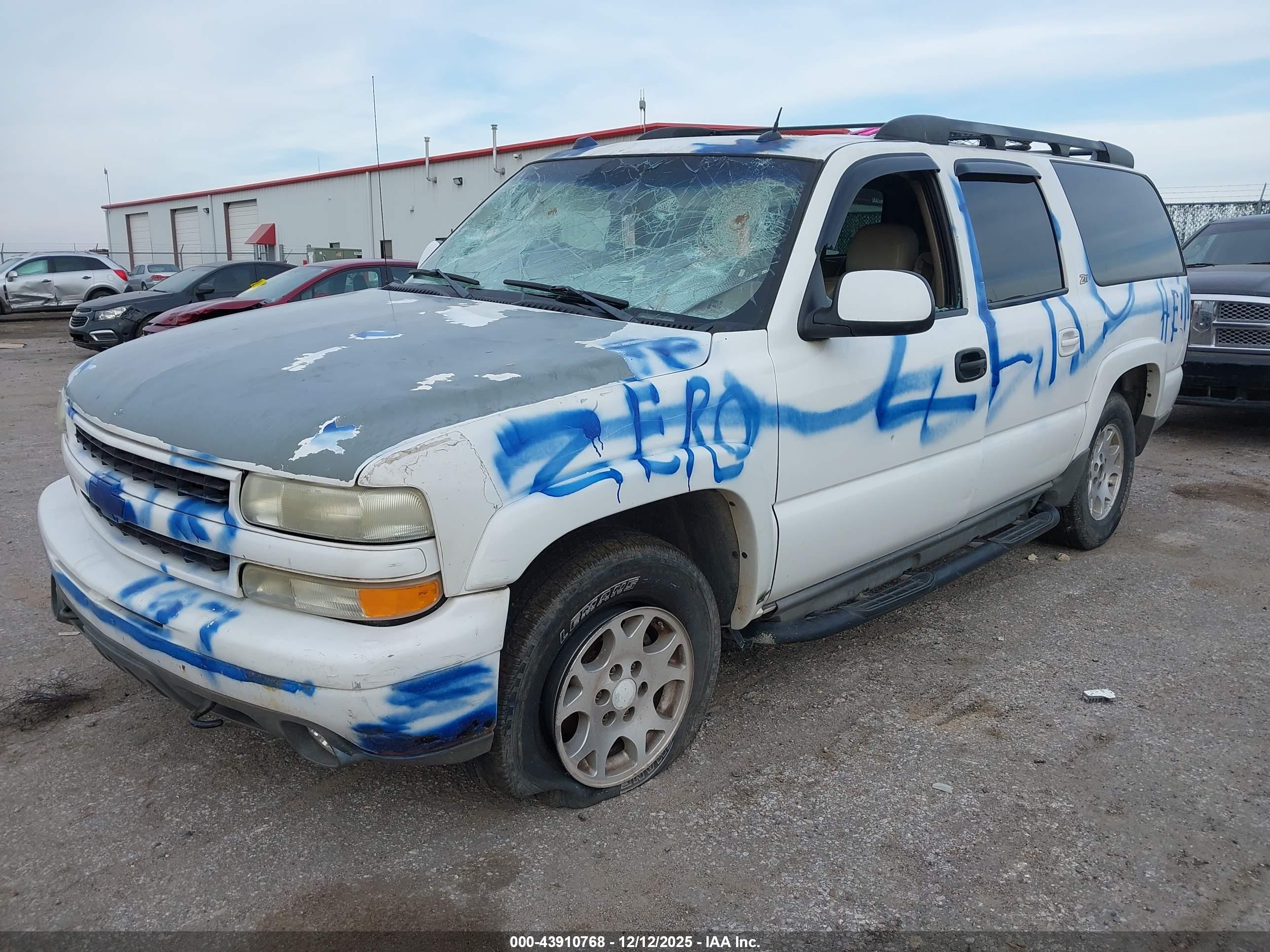 CHEVROLET SUBURBAN image 2