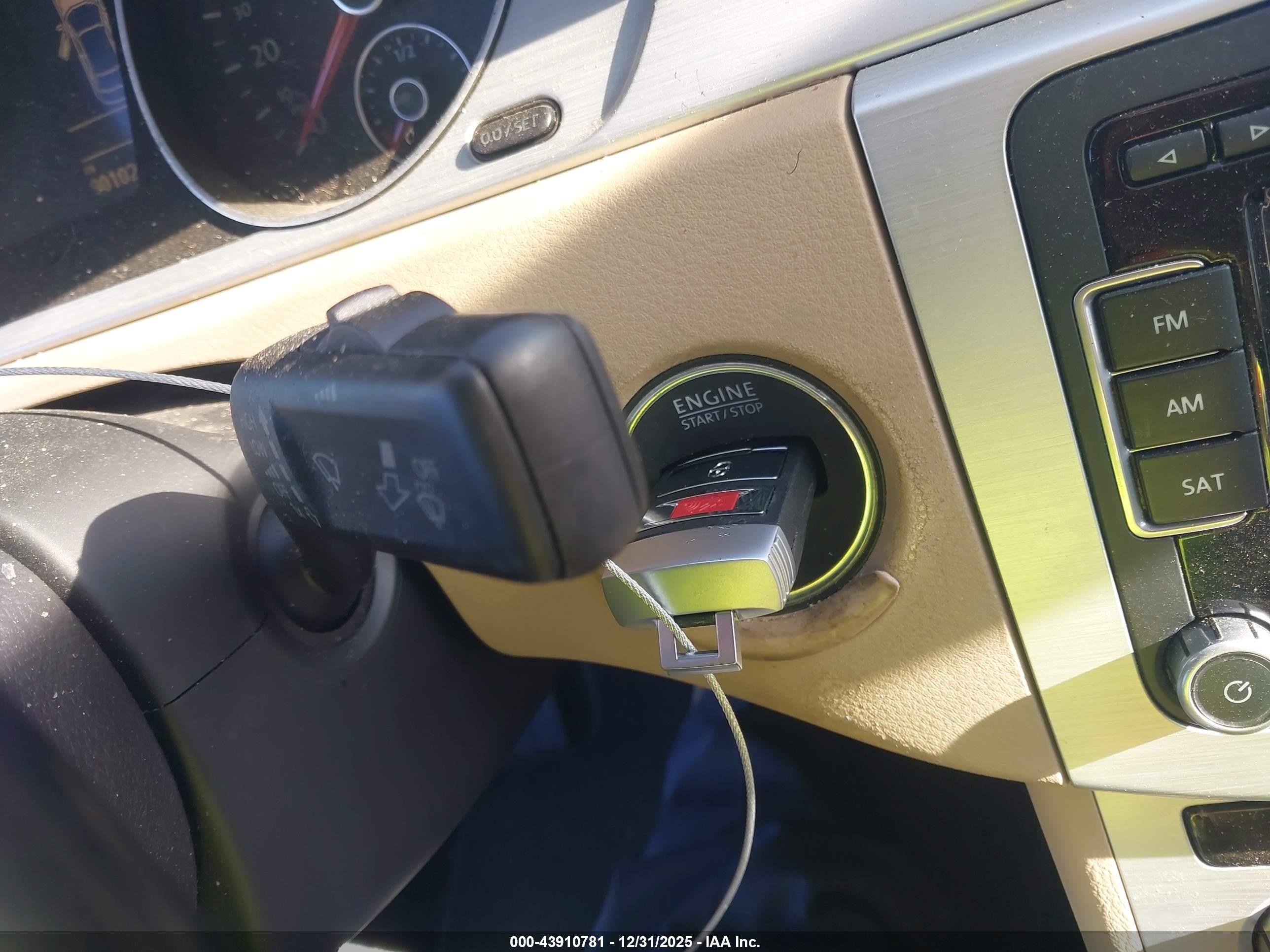 VOLKSWAGEN CC image 11