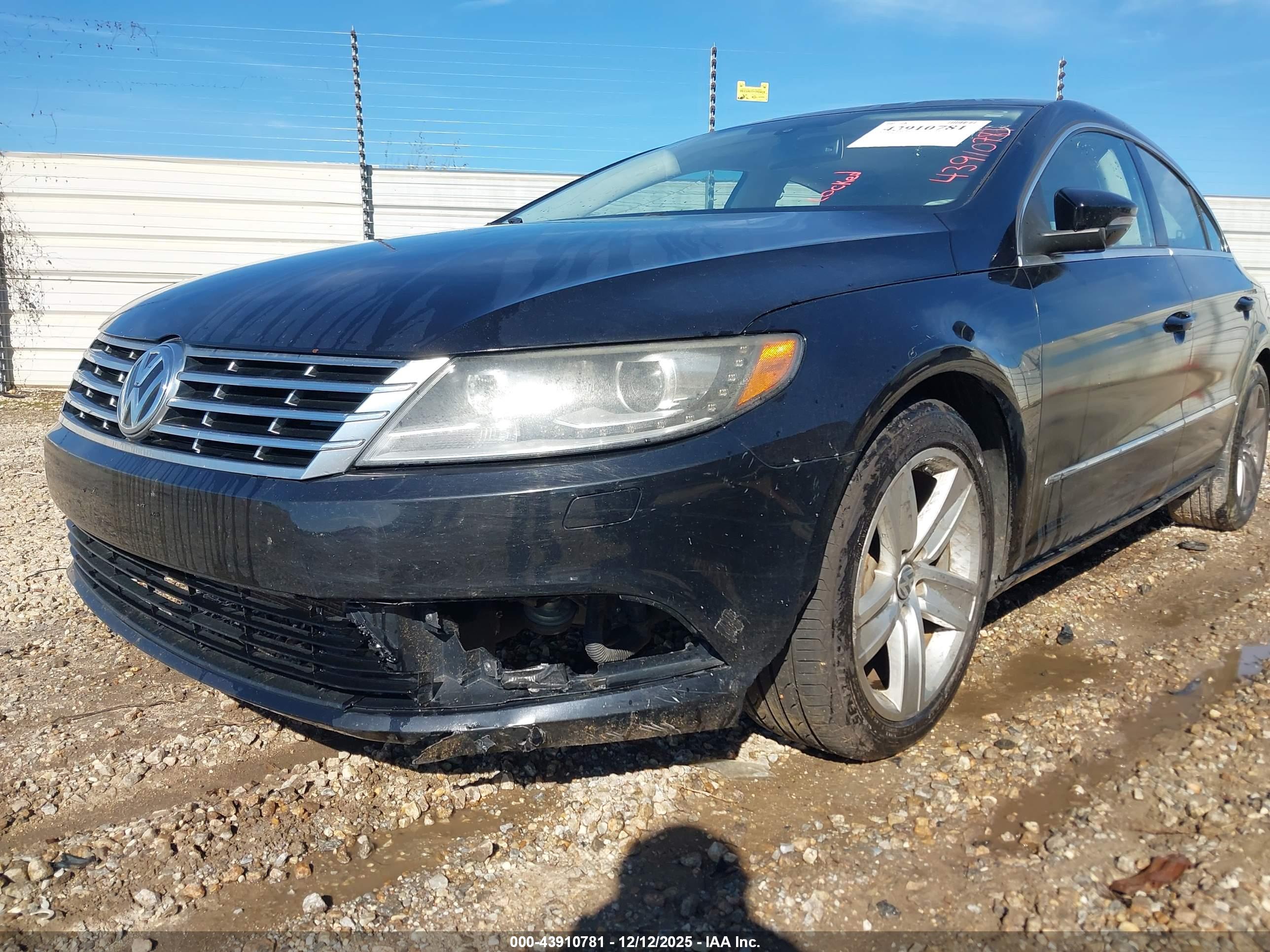 VOLKSWAGEN CC image 6