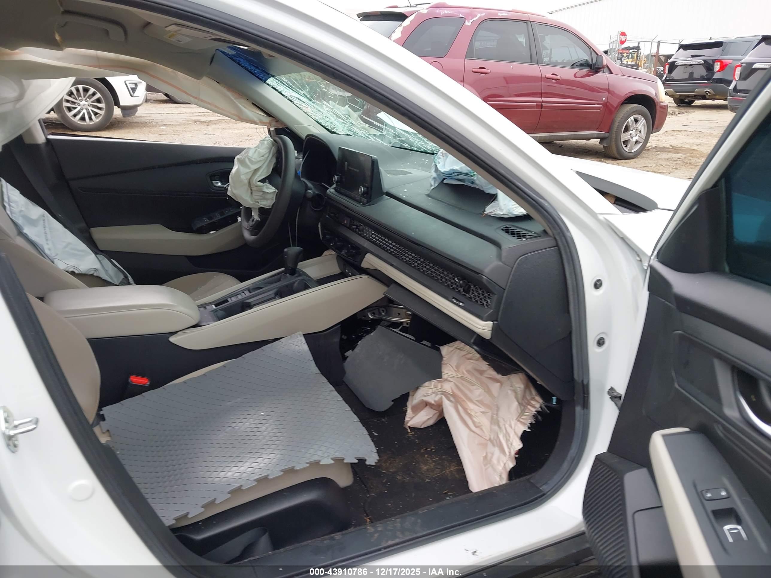 HONDA ACCORD image 5