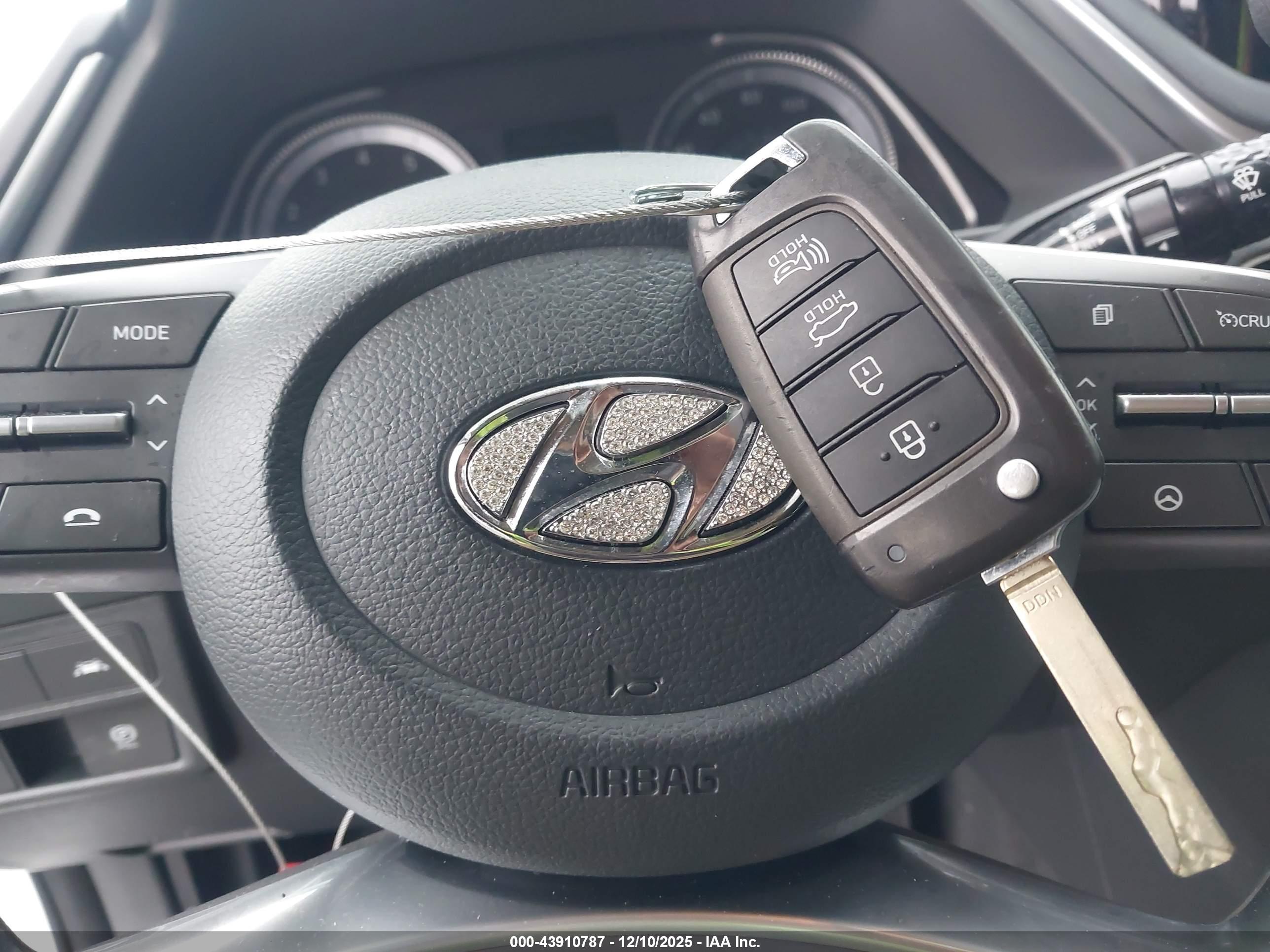 HYUNDAI SONATA image 11