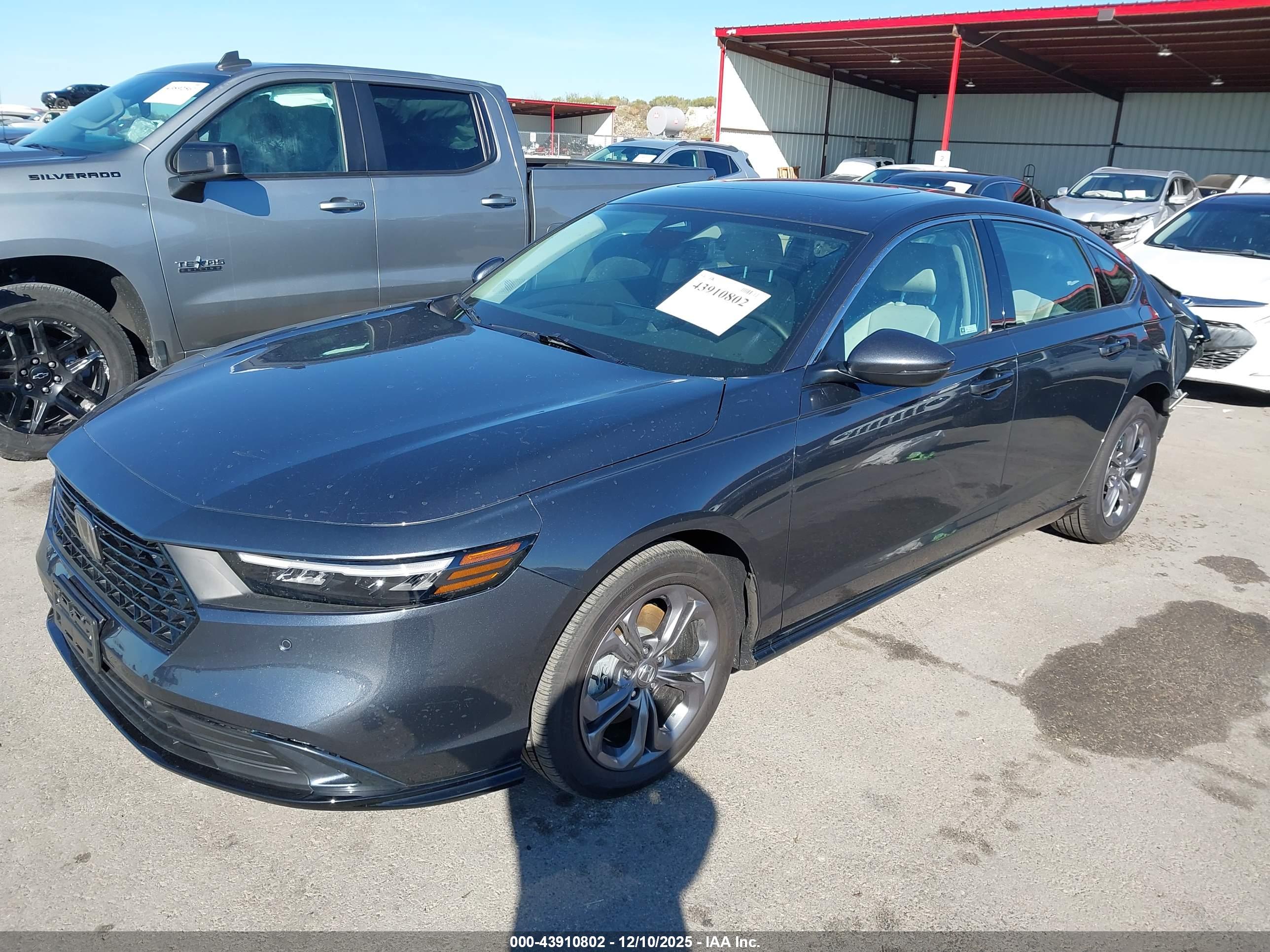 HONDA ACCORD image 2
