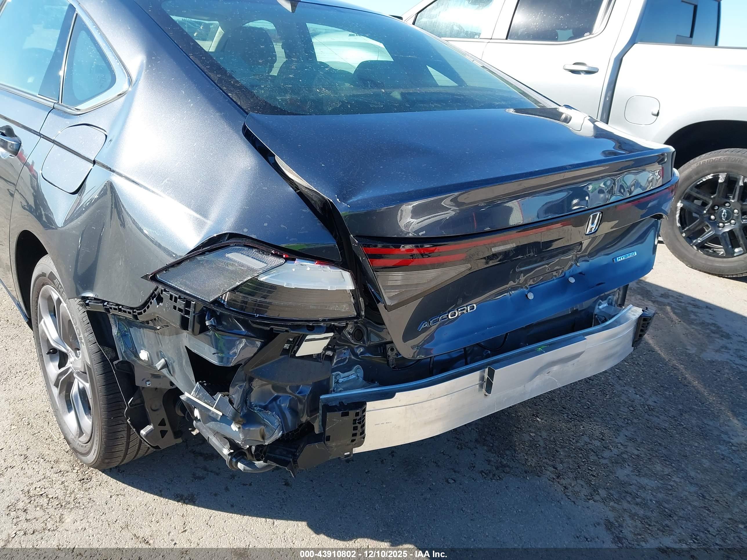 HONDA ACCORD image 6