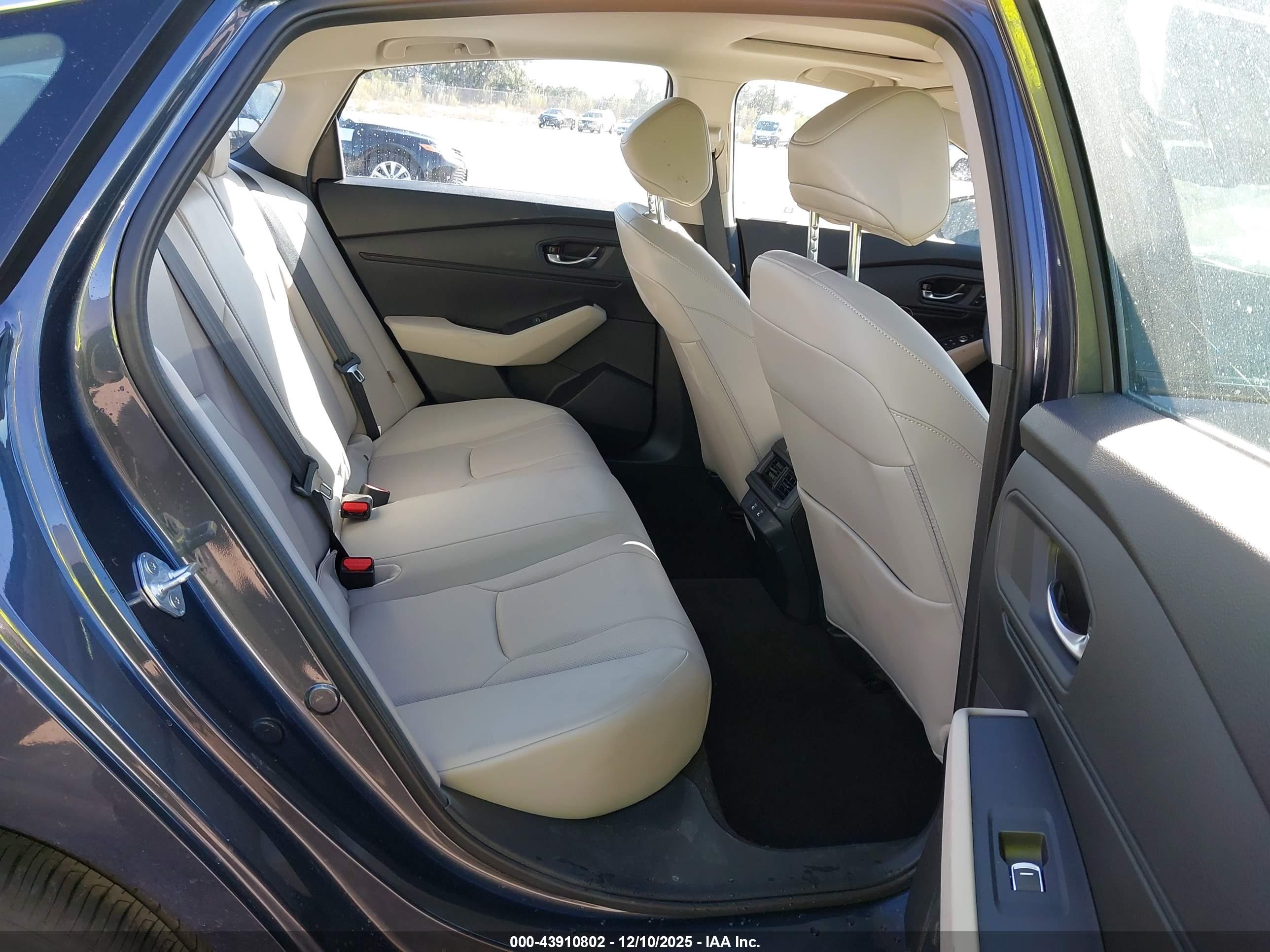 HONDA ACCORD image 8