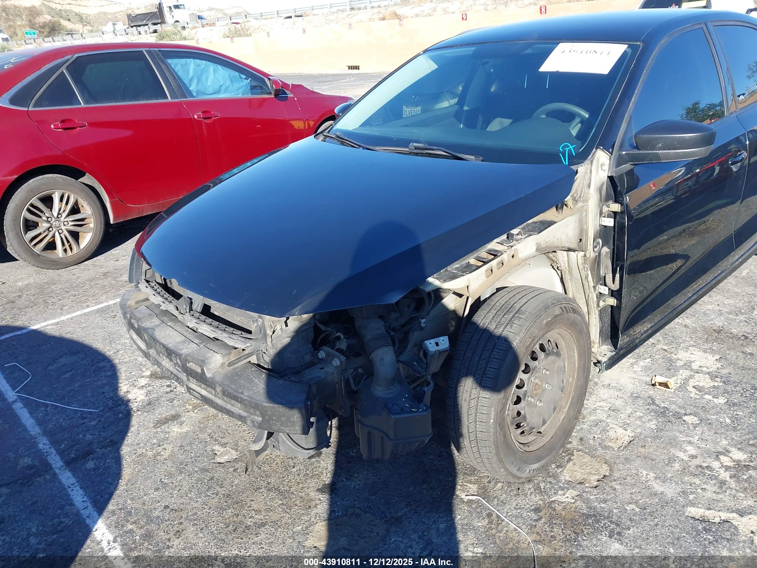 VOLKSWAGEN JETTA image 6