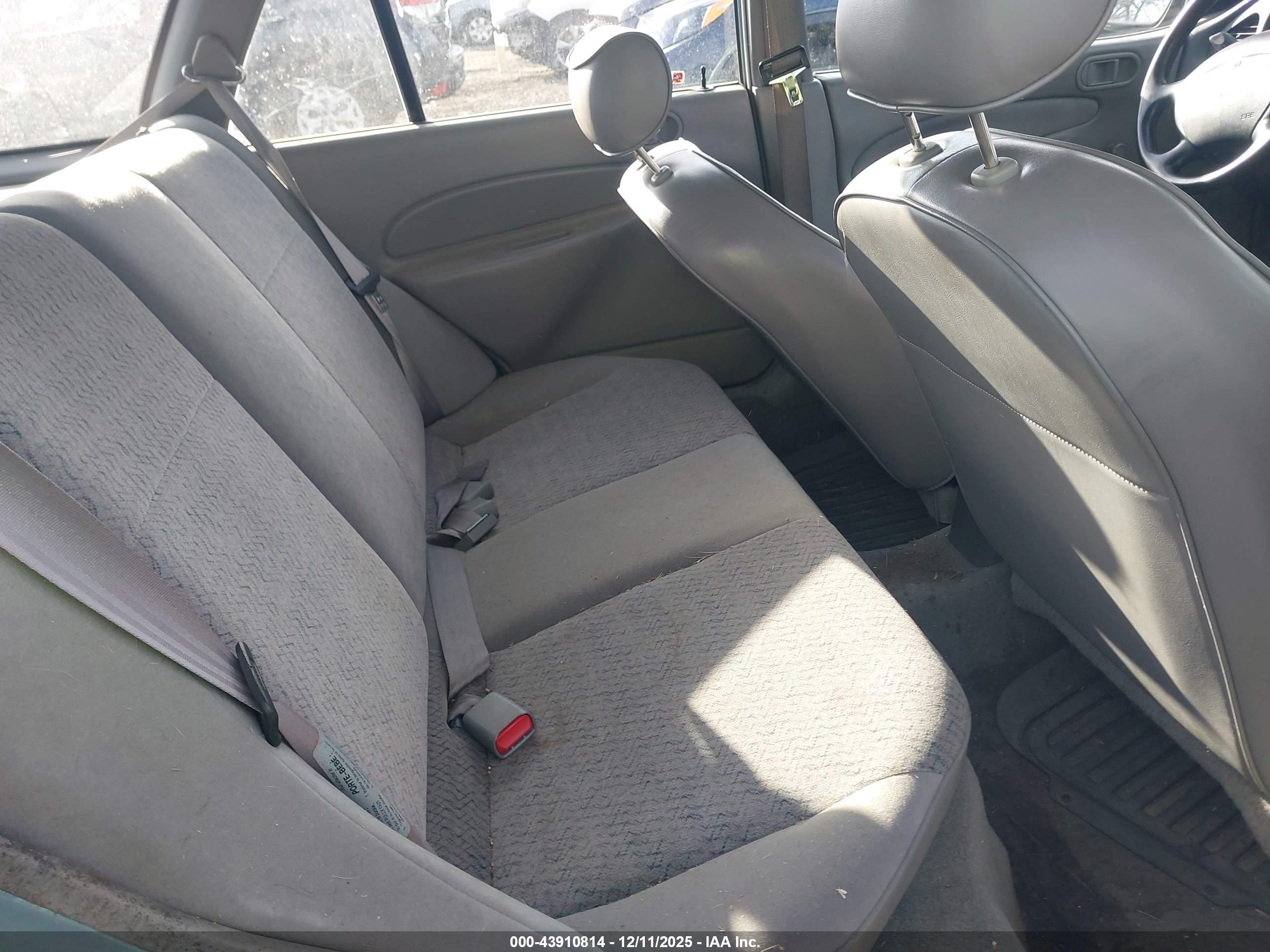 FORD ESCORT image 8