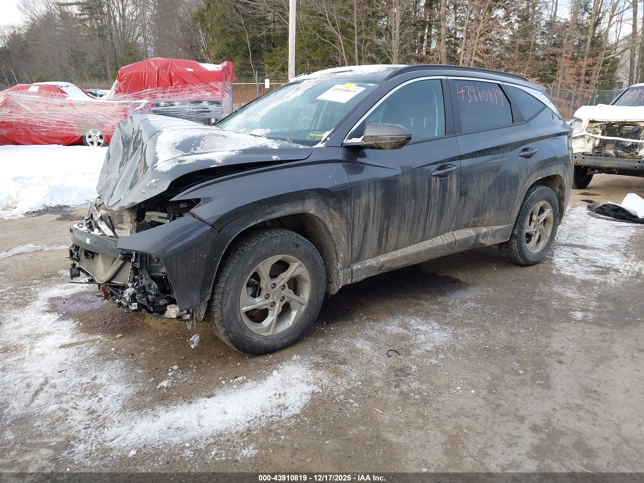 HYUNDAI TUCSON image 2