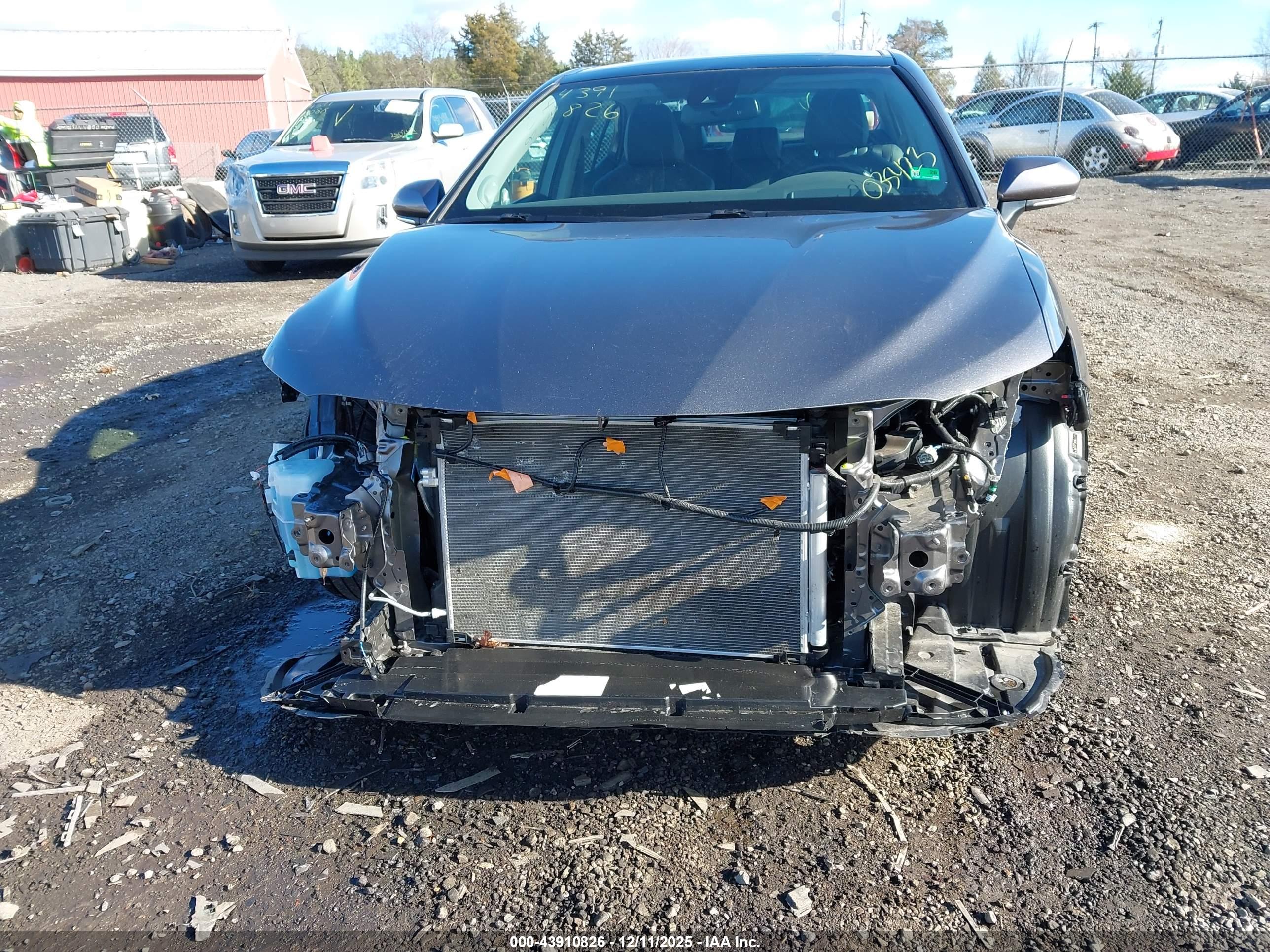 TOYOTA CAMRY image 6
