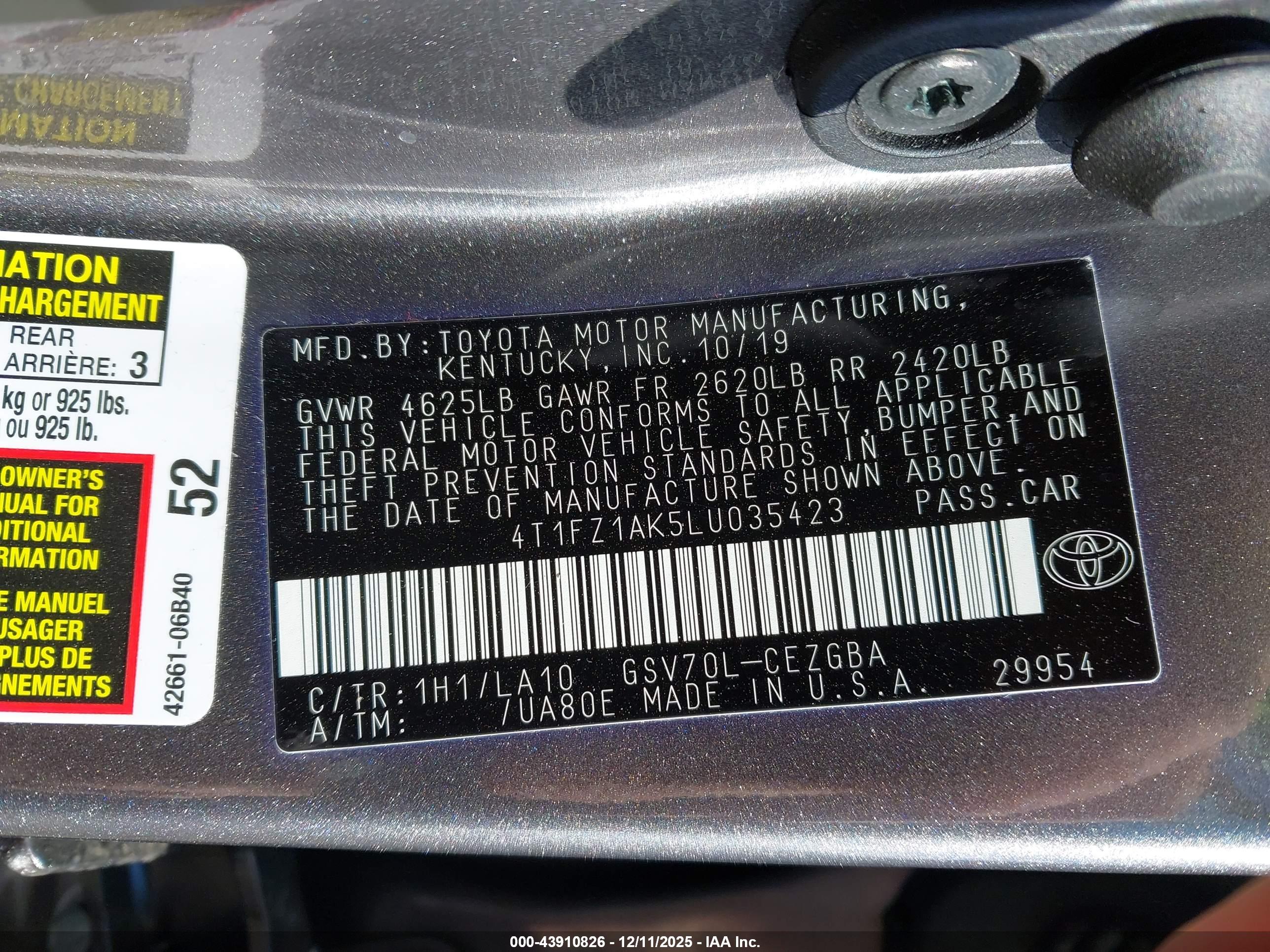 TOYOTA CAMRY image 9