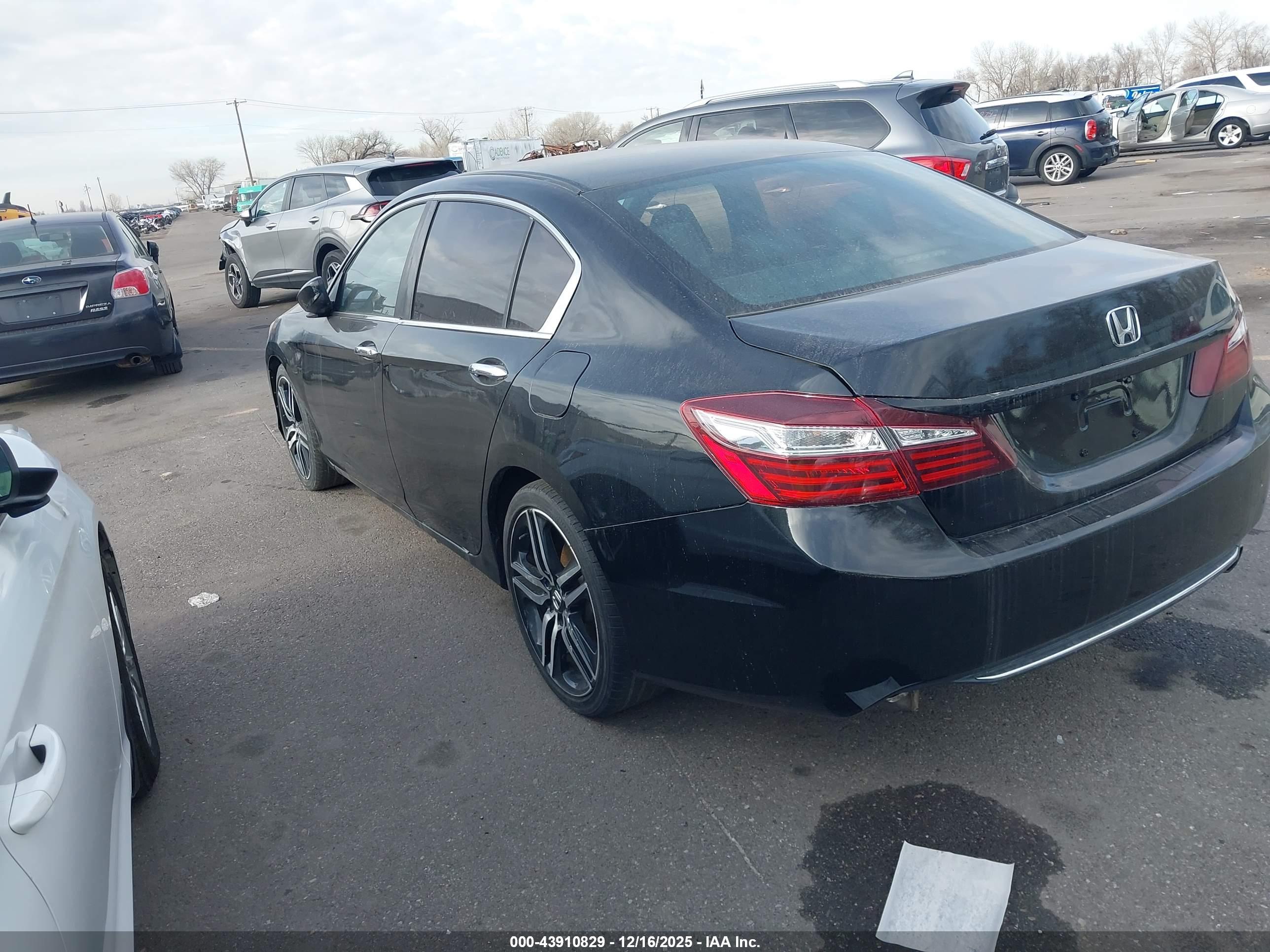 HONDA ACCORD image 3