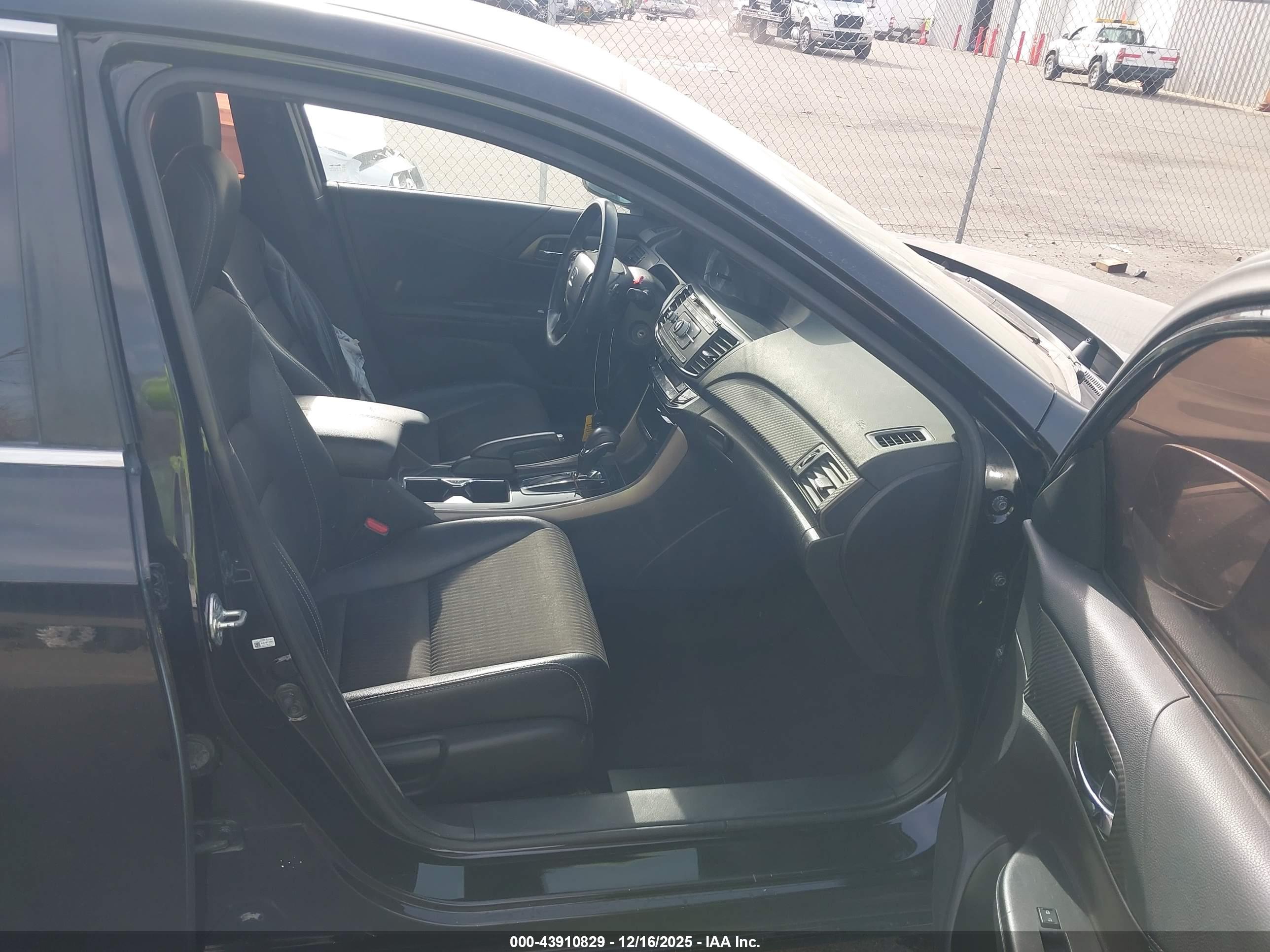 HONDA ACCORD image 5