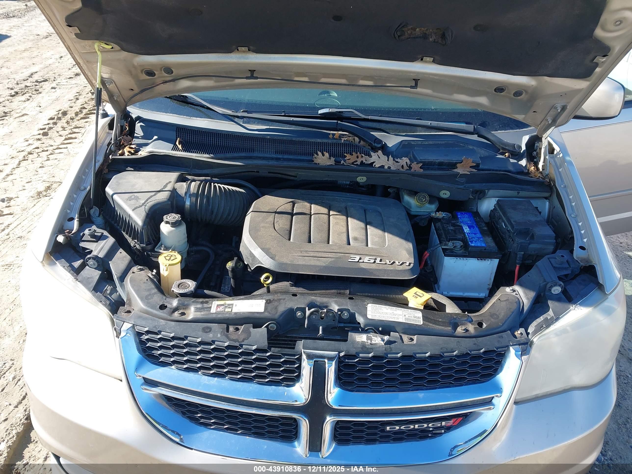 DODGE GRAND image 10