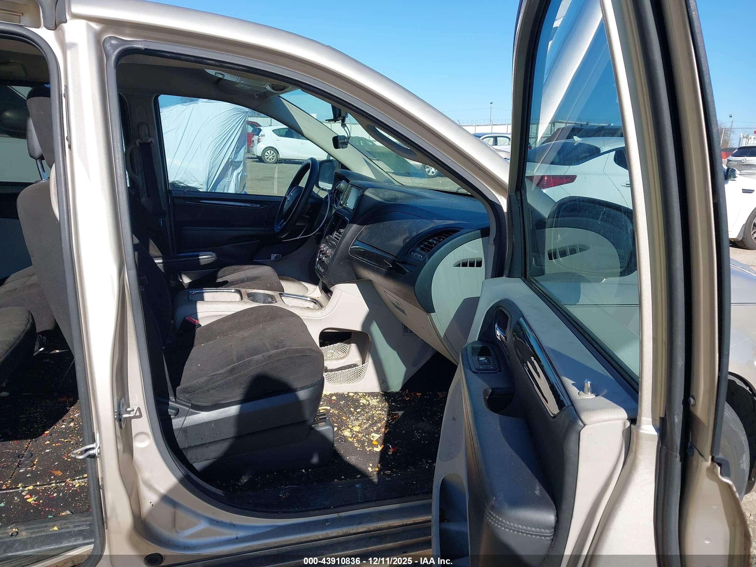 DODGE GRAND image 5