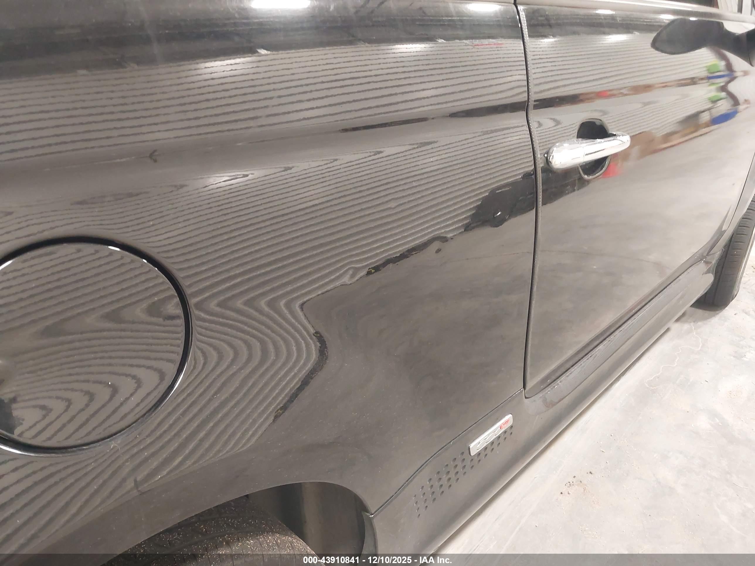 FIAT 500E image 6