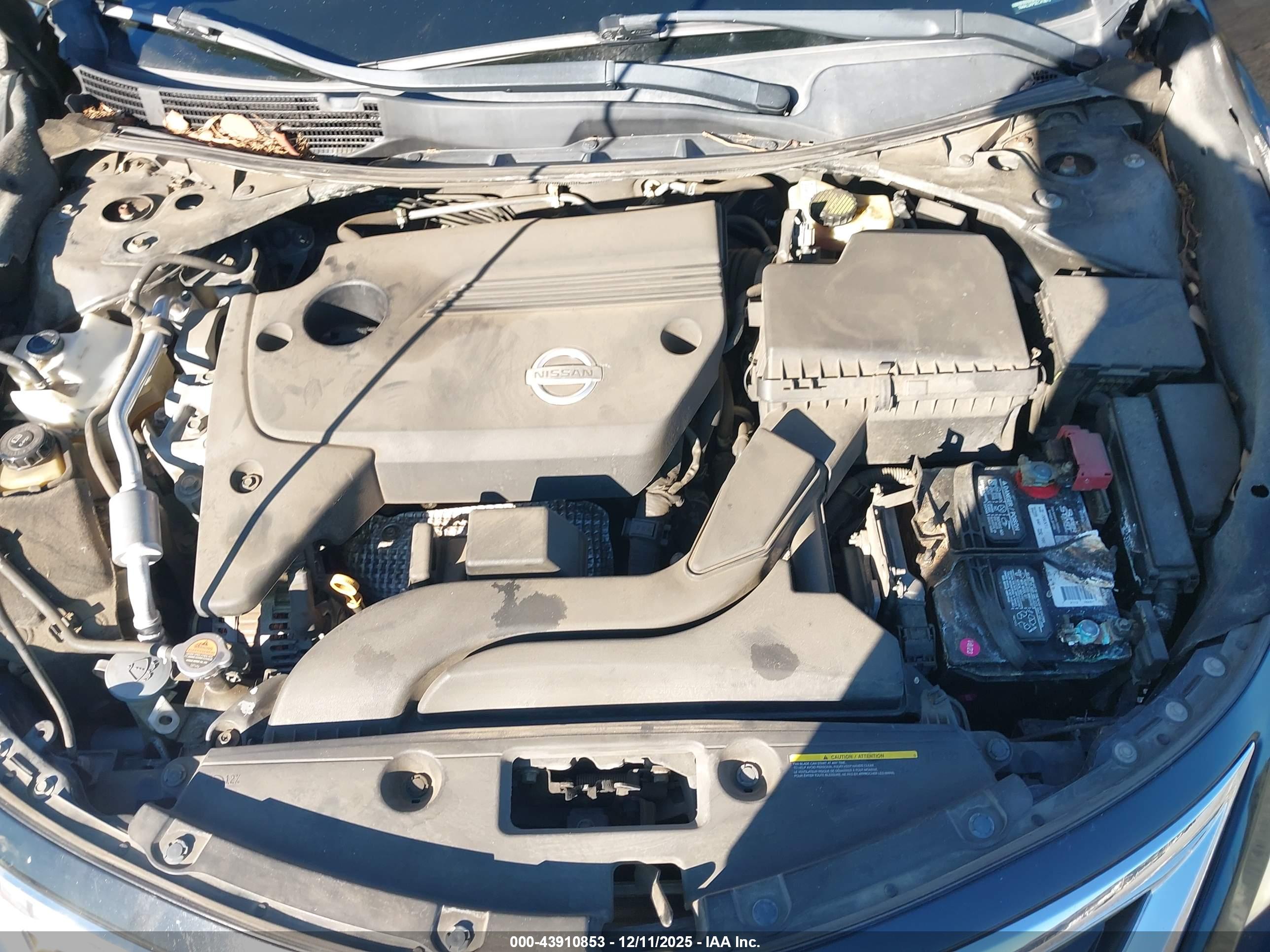 NISSAN ALTIMA image 10