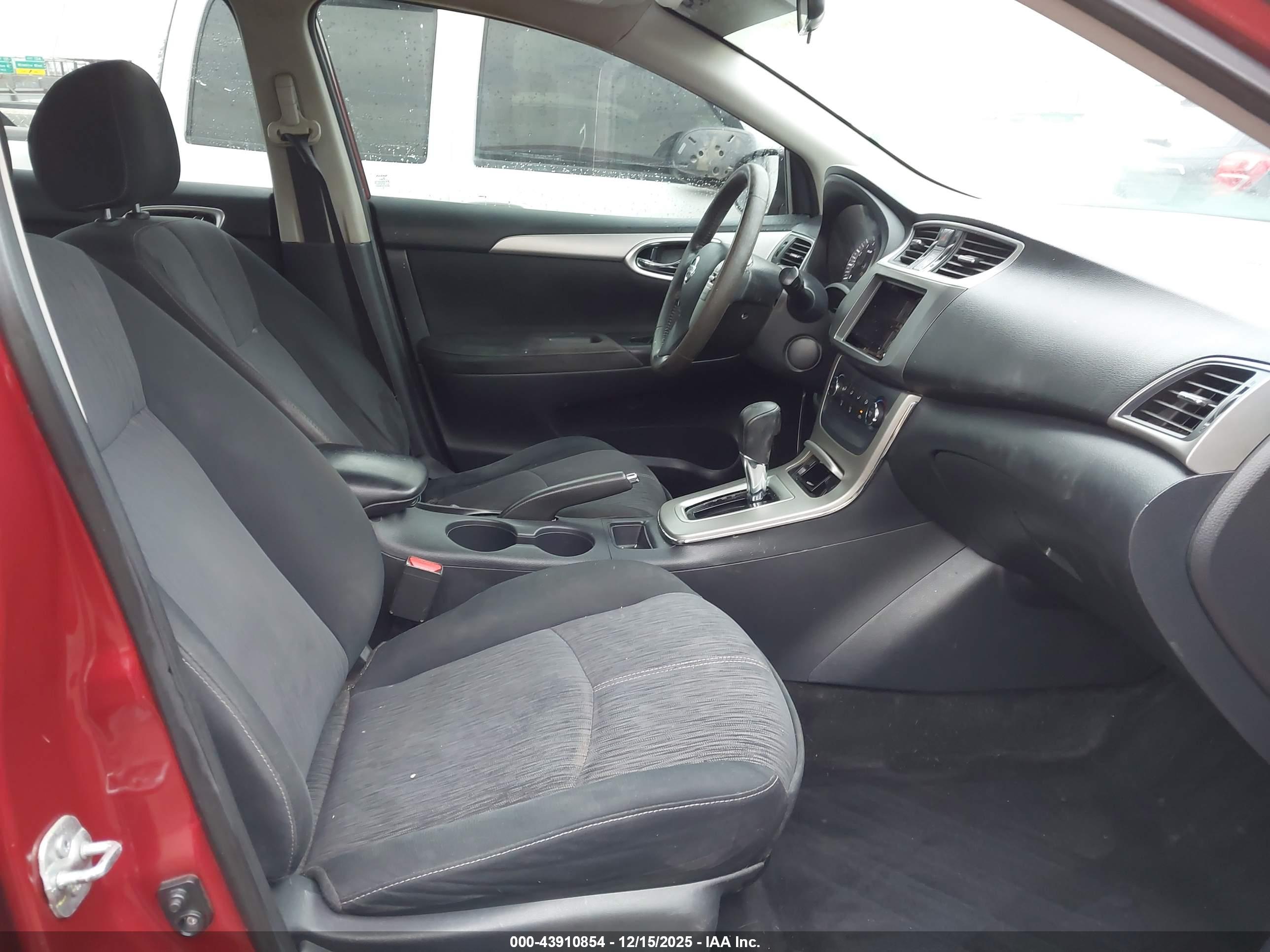 NISSAN SENTRA image 5