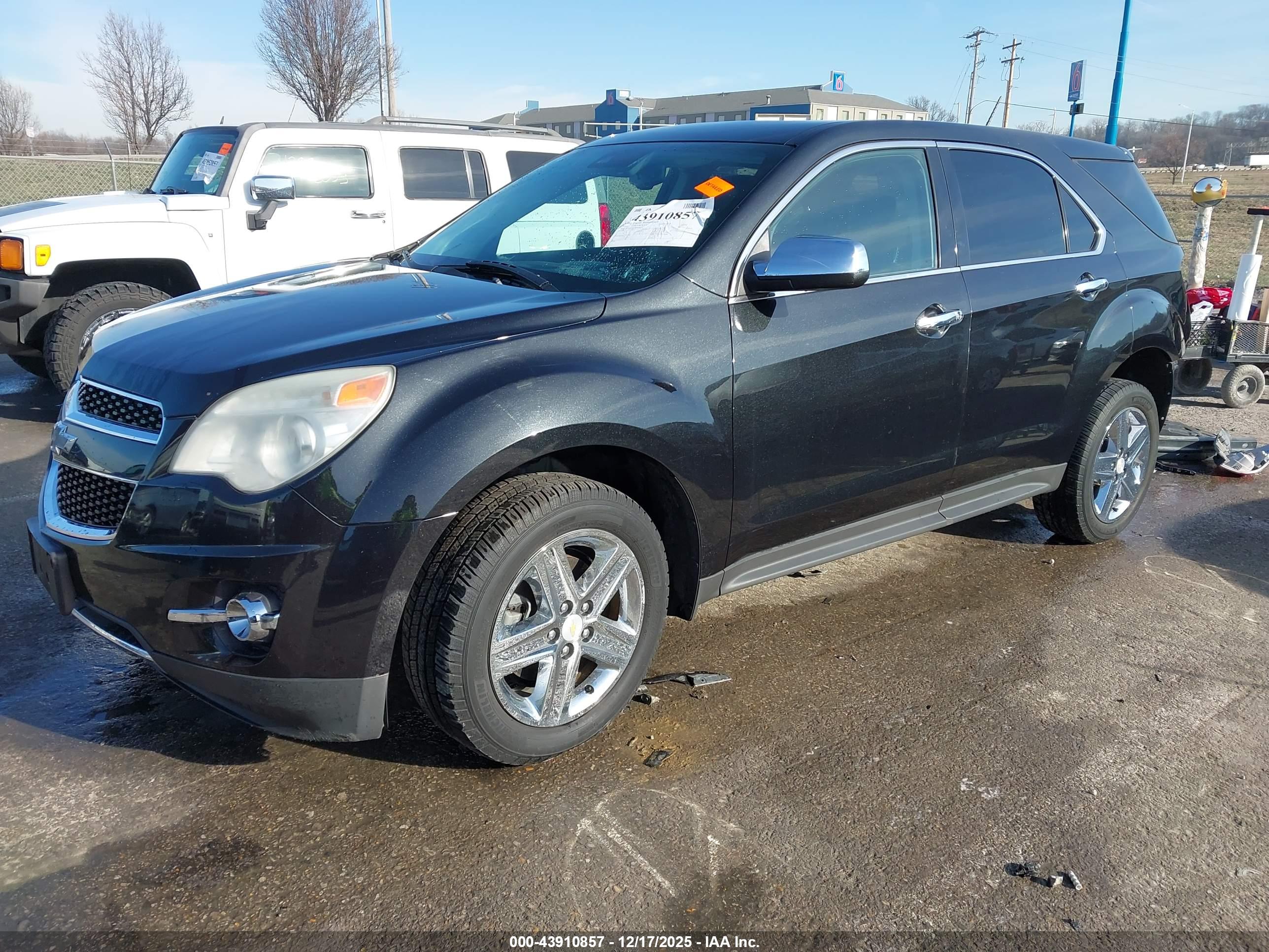CHEVROLET EQUINOX image 2