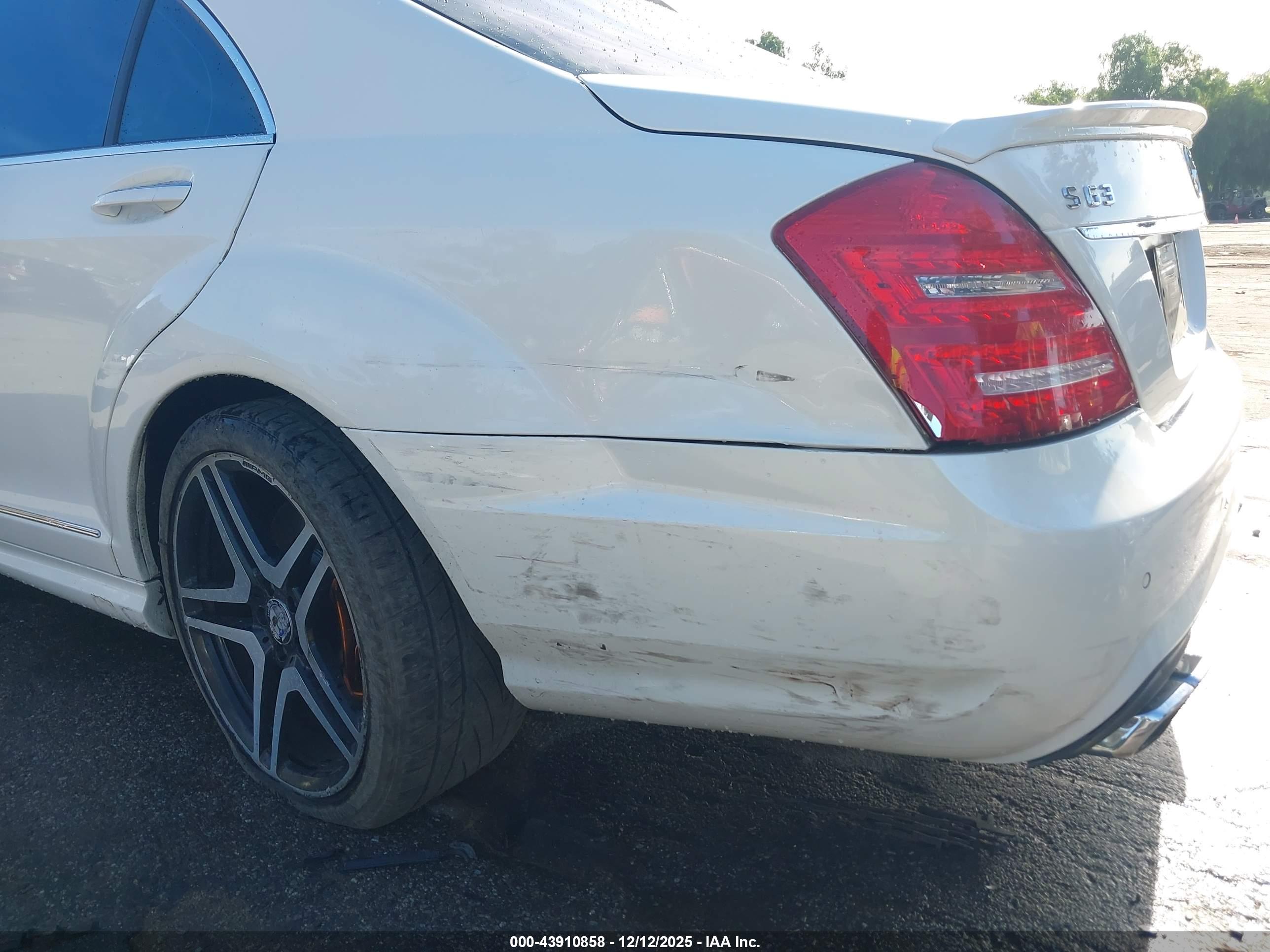 MERCEDES-BENZ S image 6