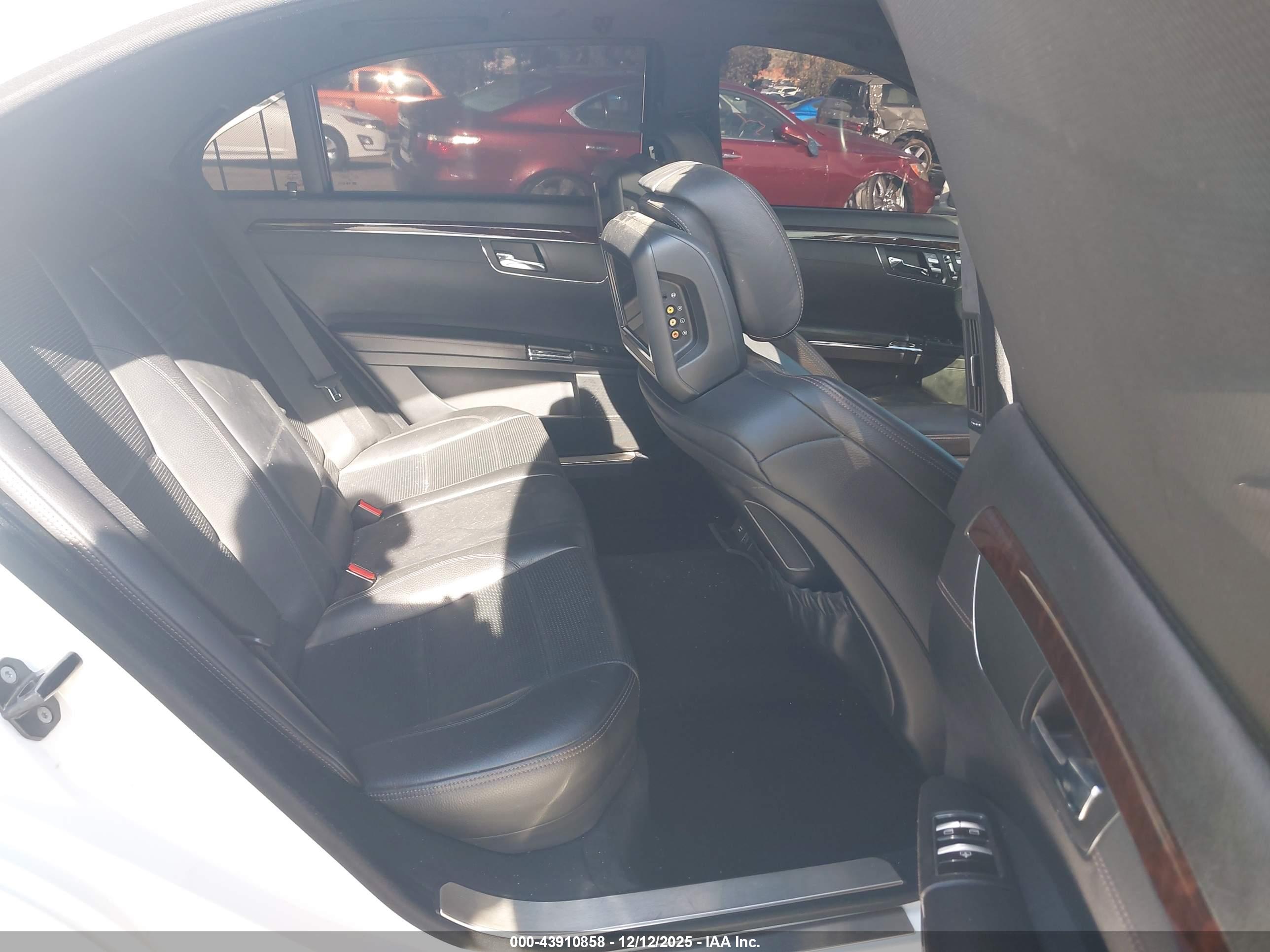 MERCEDES-BENZ S image 8