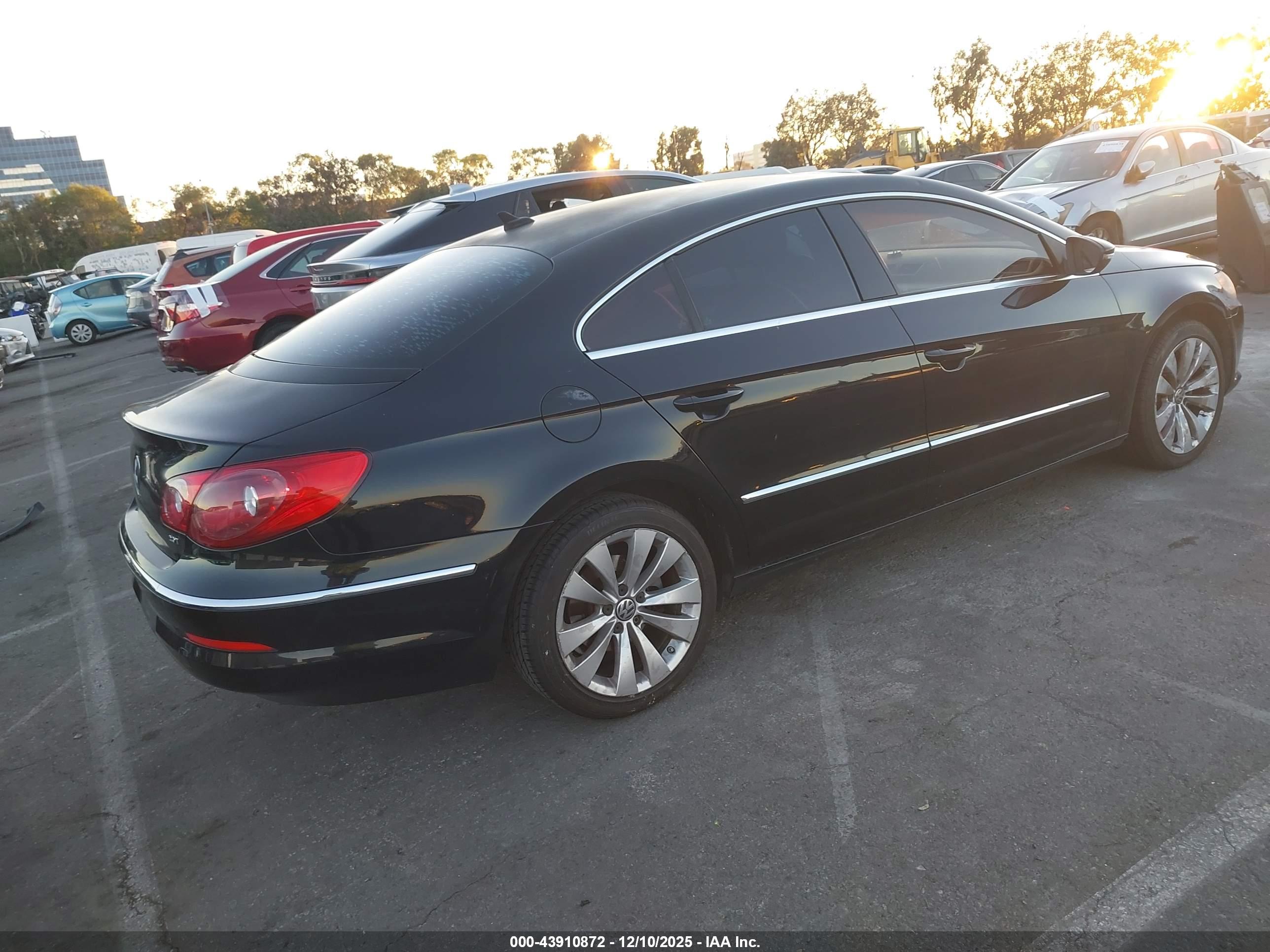 VOLKSWAGEN CC image 4
