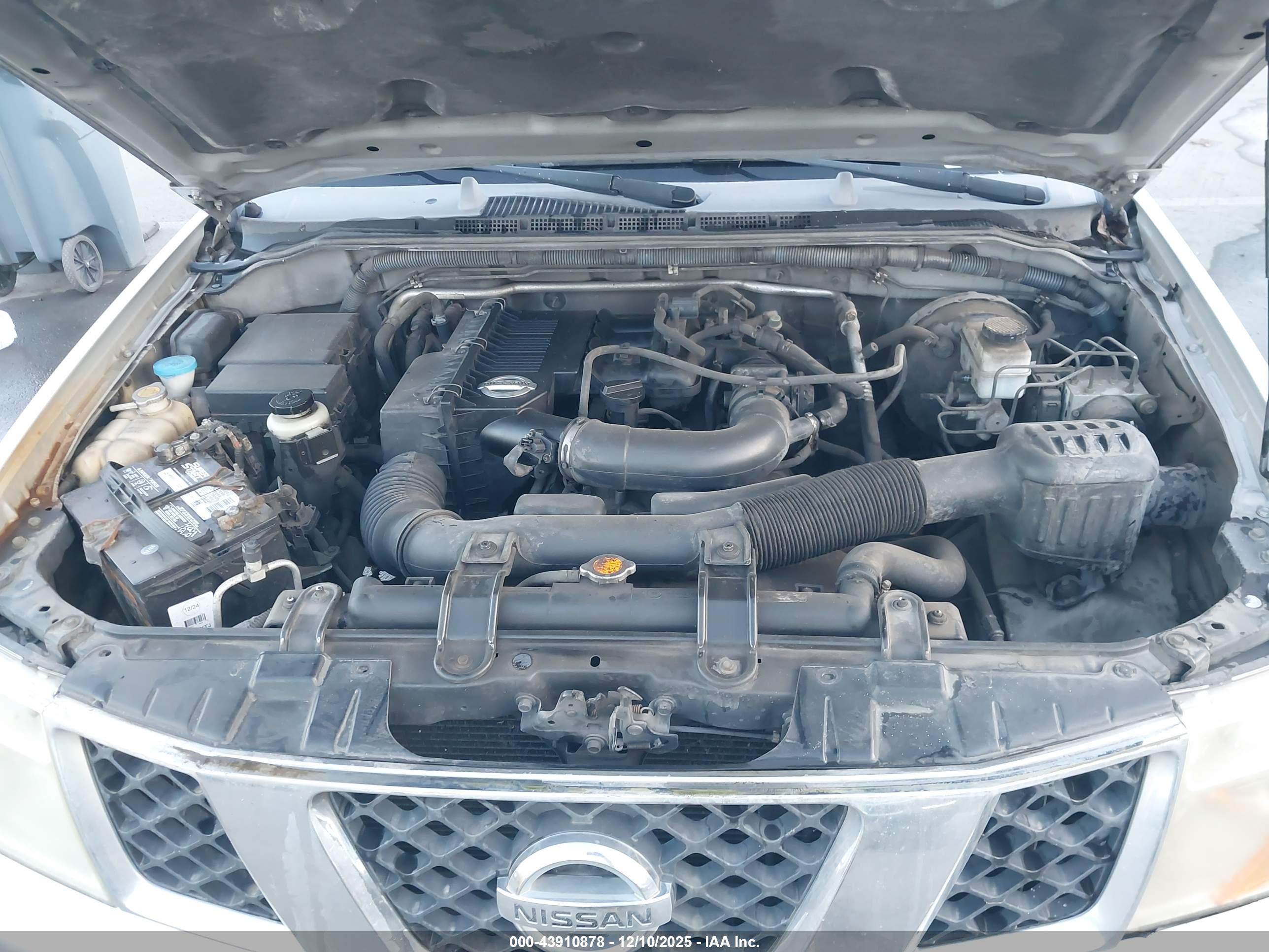 NISSAN FRONTIER image 10