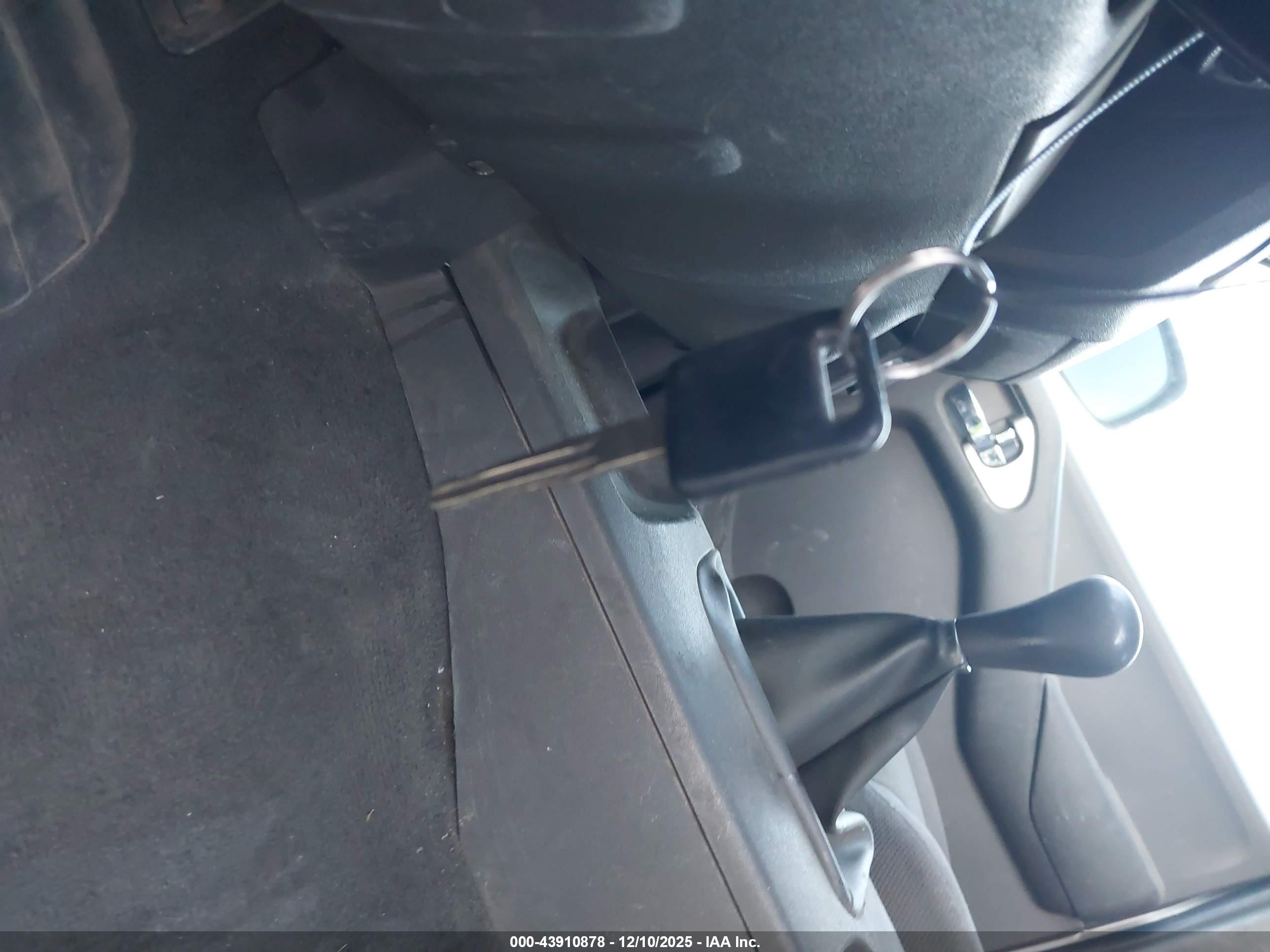 NISSAN FRONTIER image 11