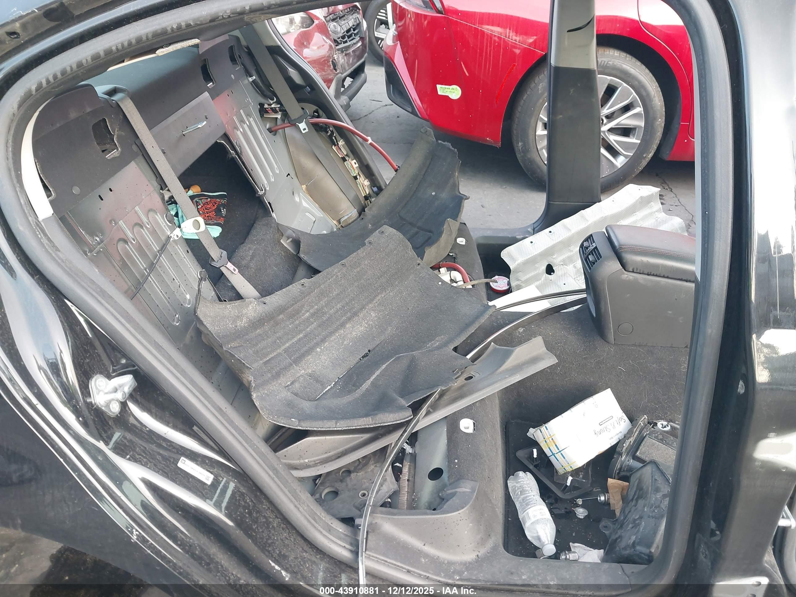 CHEVROLET SS image 8