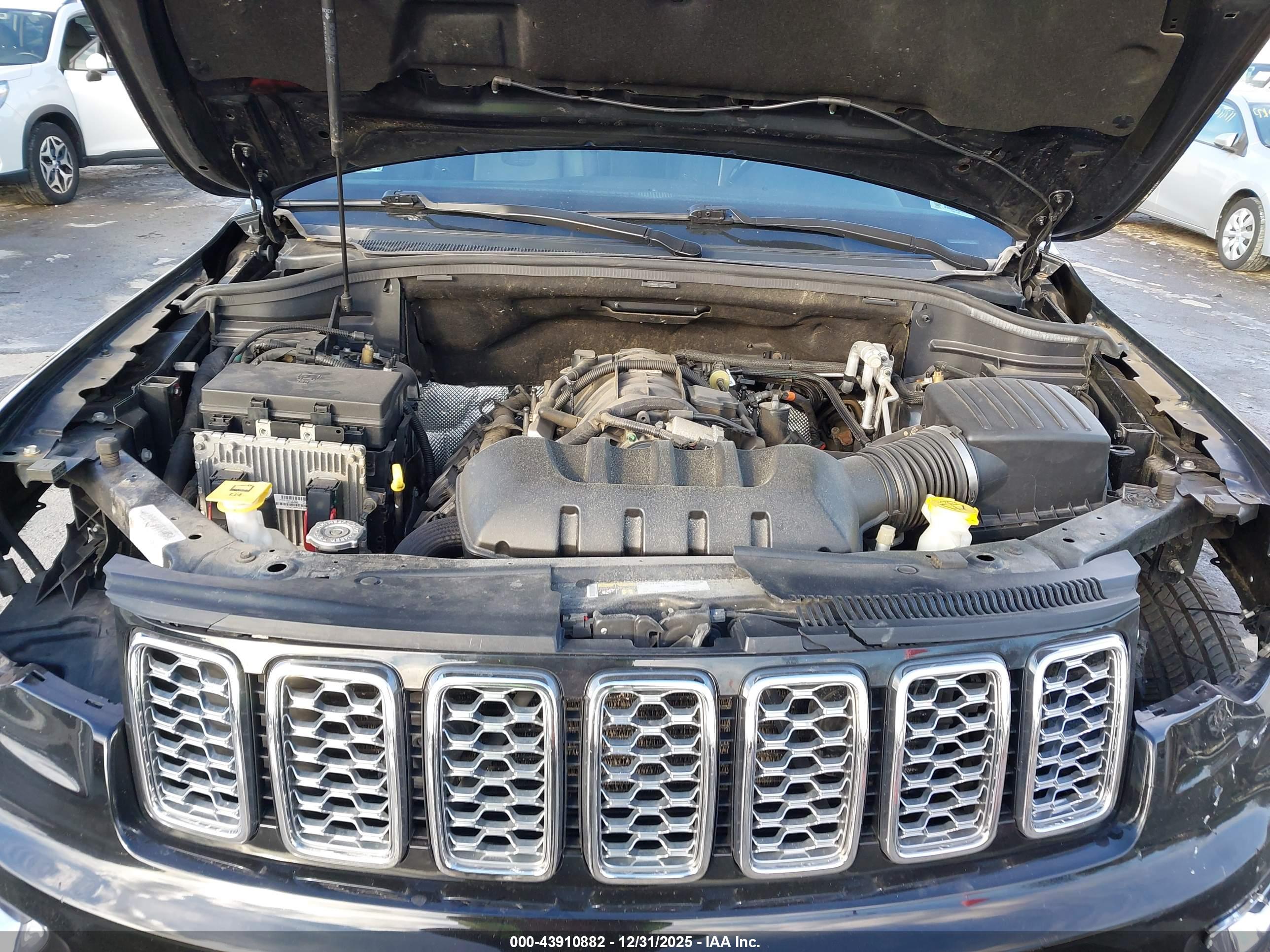 JEEP GRAND image 10