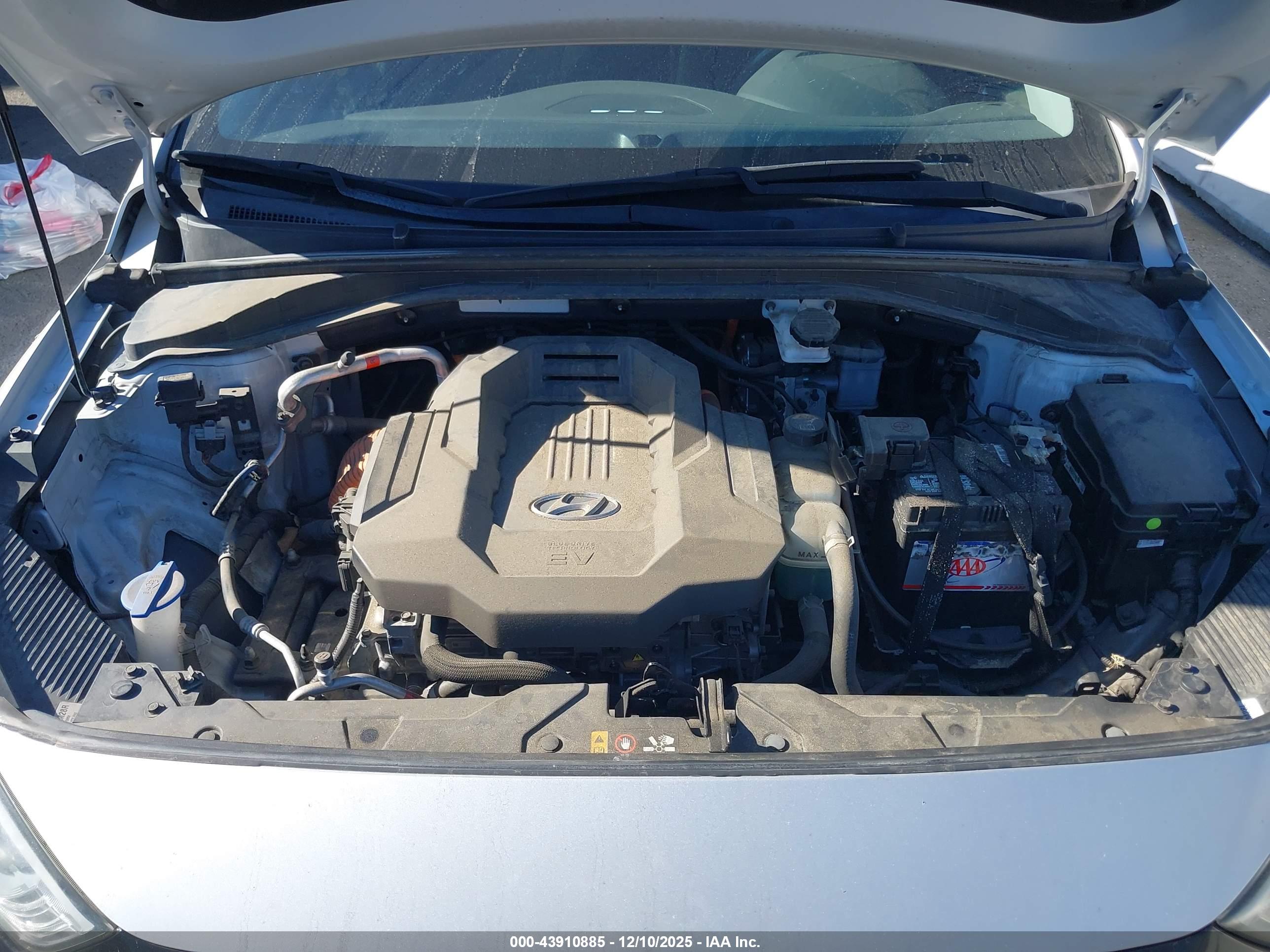 HYUNDAI IONIQ image 10