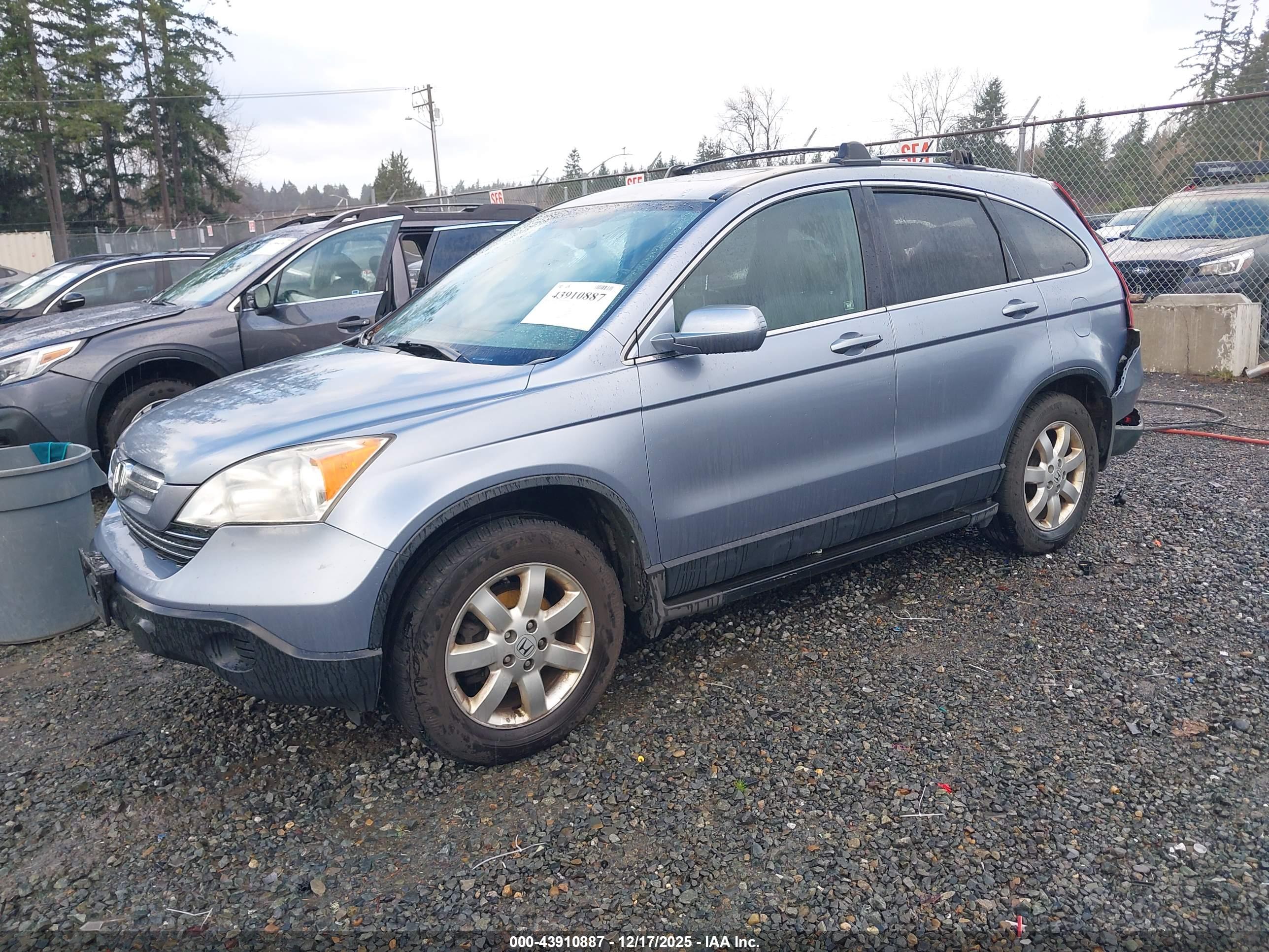HONDA CR-V image 2