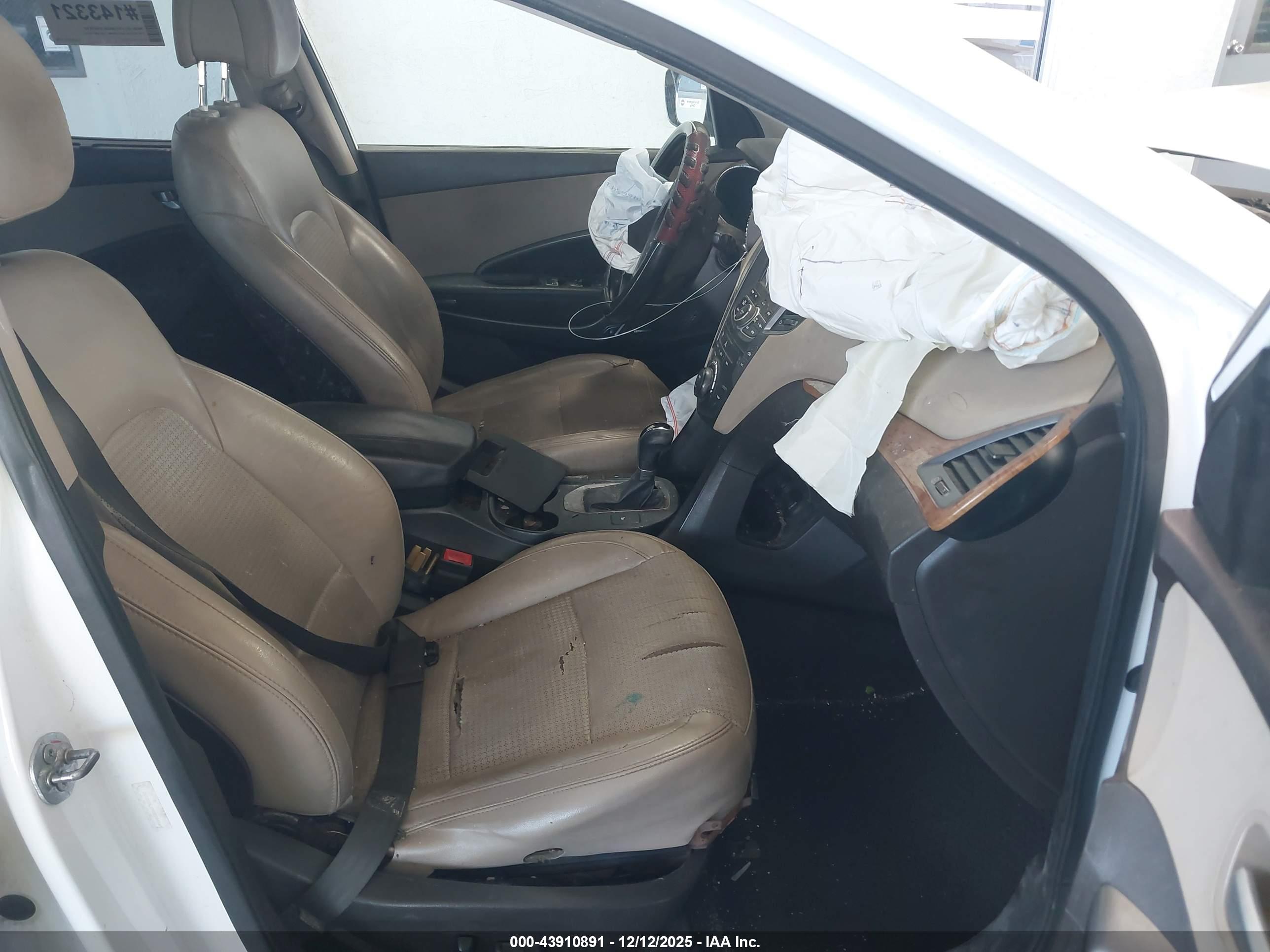 HYUNDAI SANTA image 5