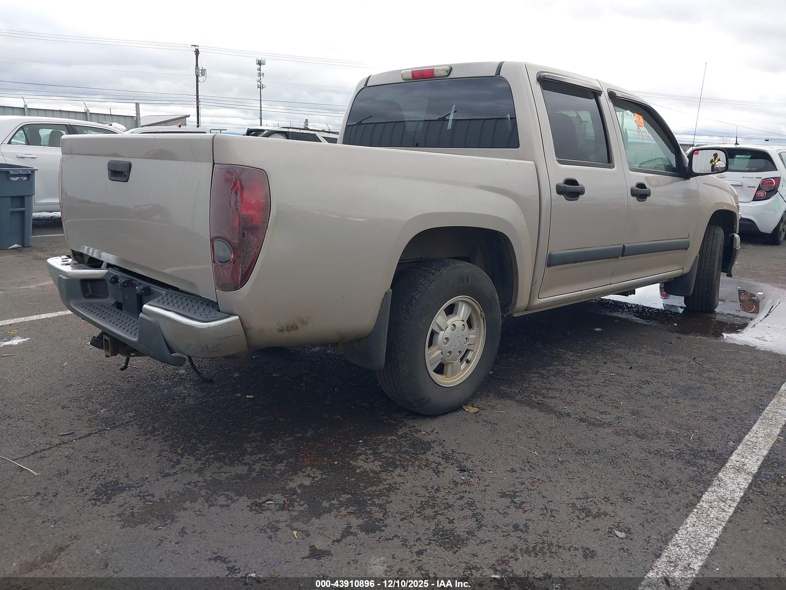 CHEVROLET COLORADO image 4