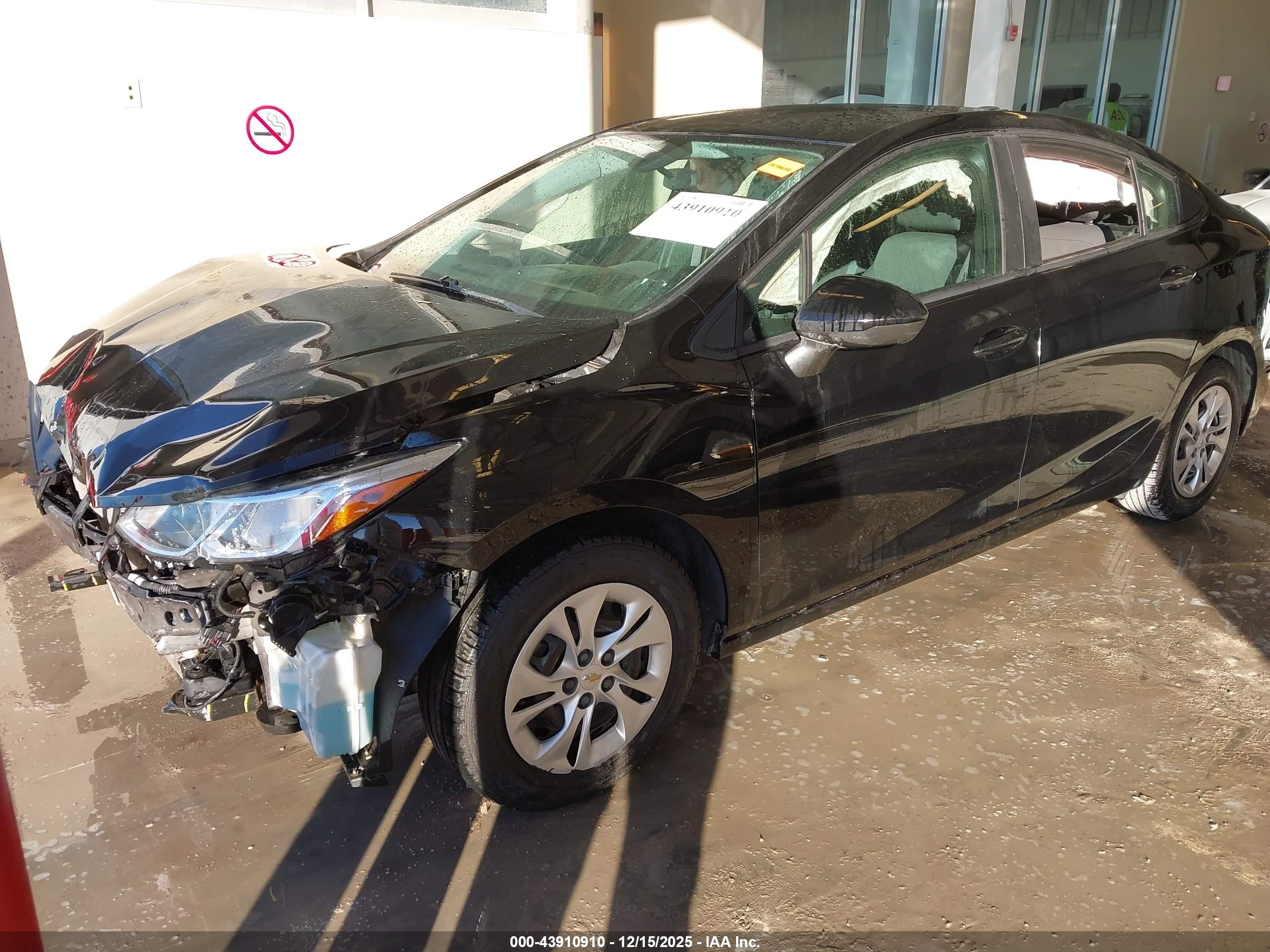CHEVROLET CRUZE image 2