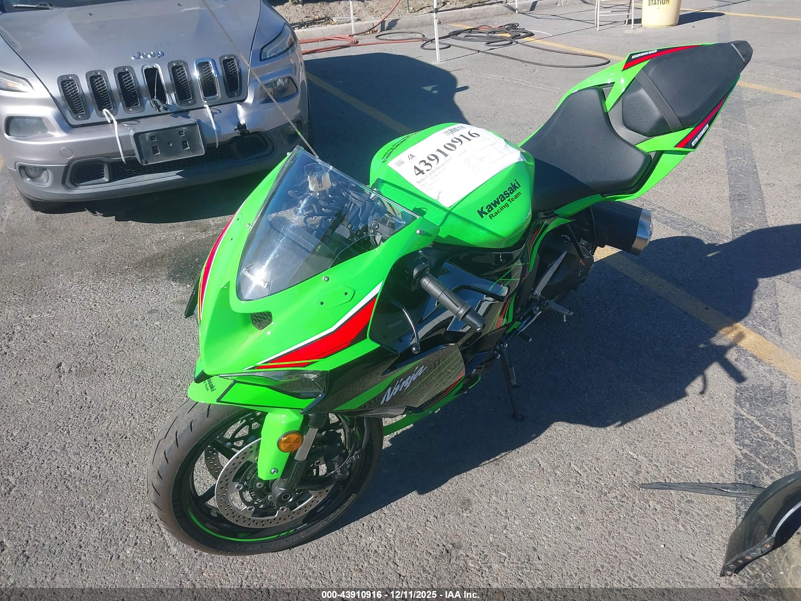KAWASAKI ZX636 image 2