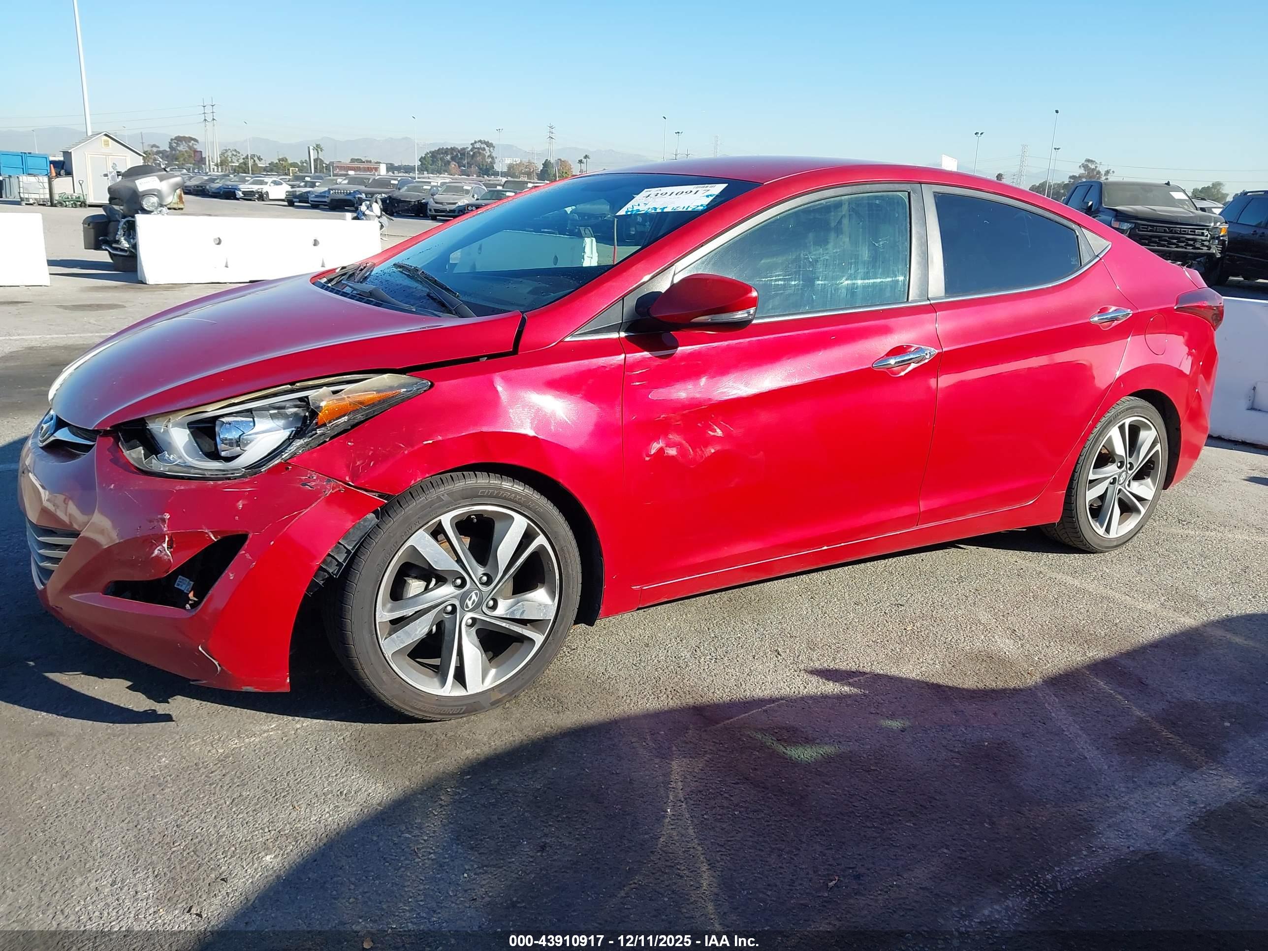 HYUNDAI ELANTRA image 2