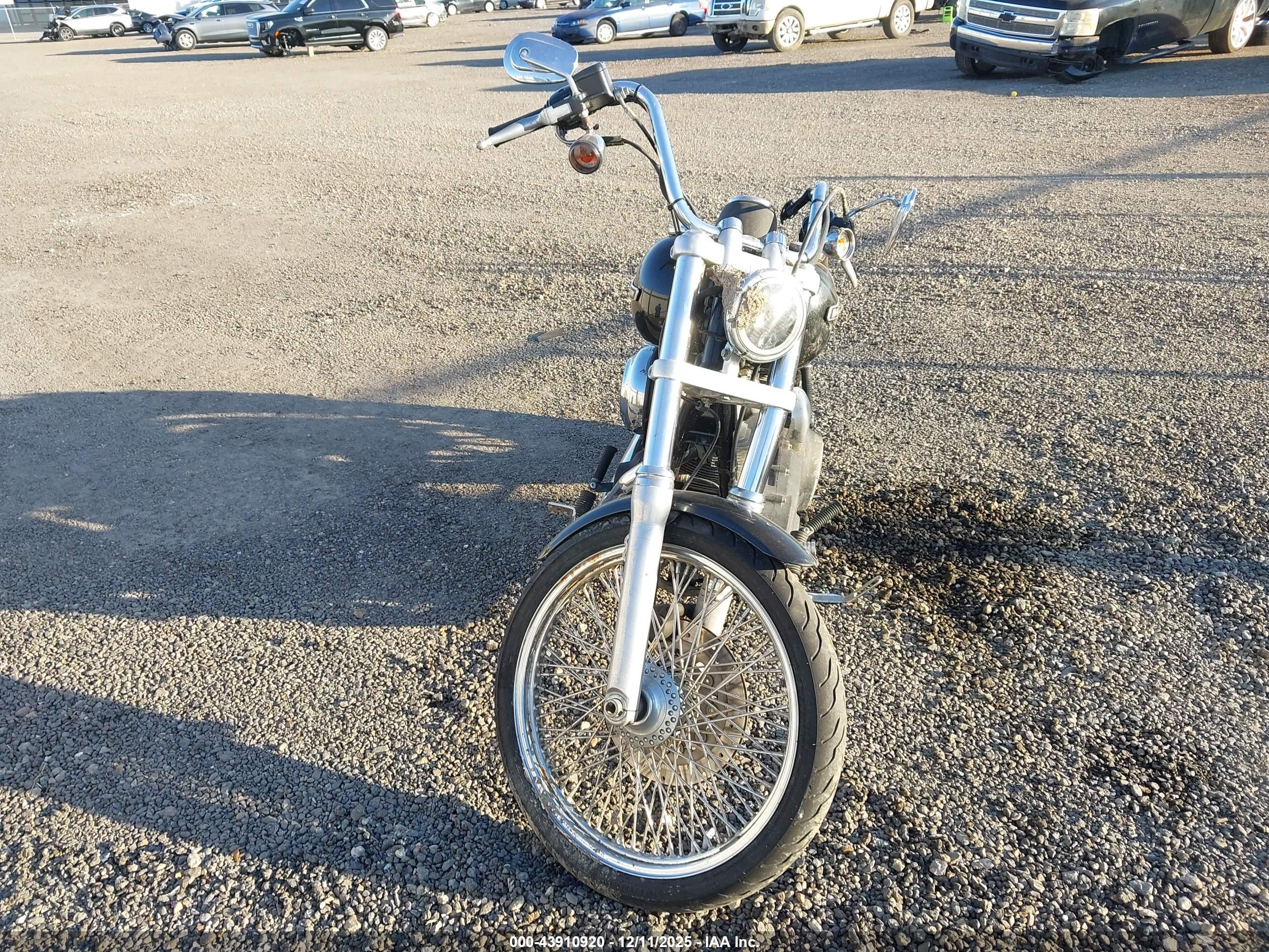 HARLEY-DAVIDSON FXDBI image 5