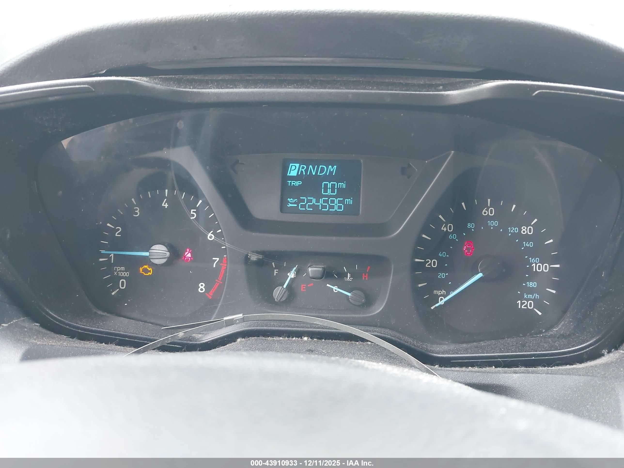 FORD TRANSIT-150 image 7