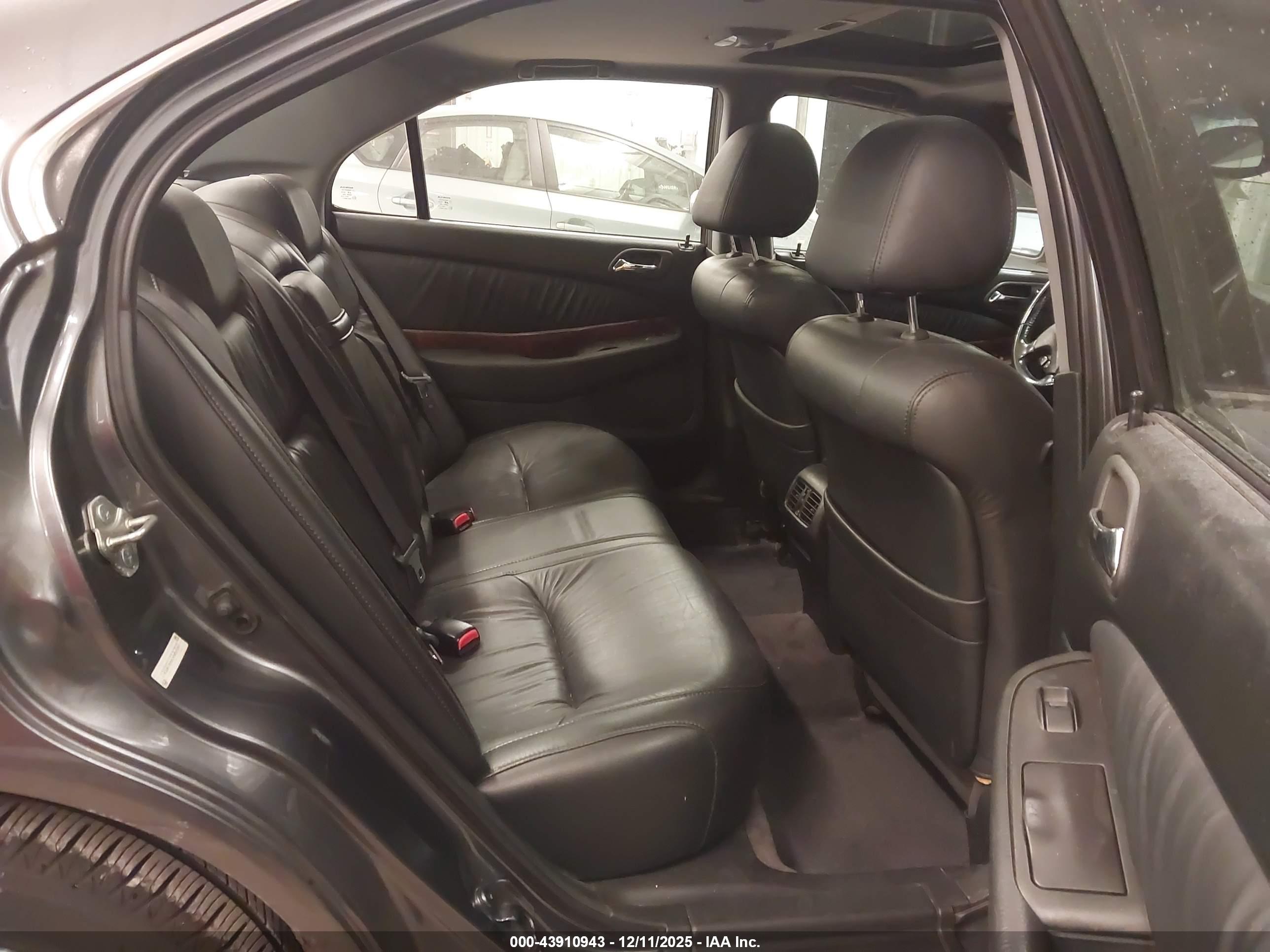 ACURA TL image 8