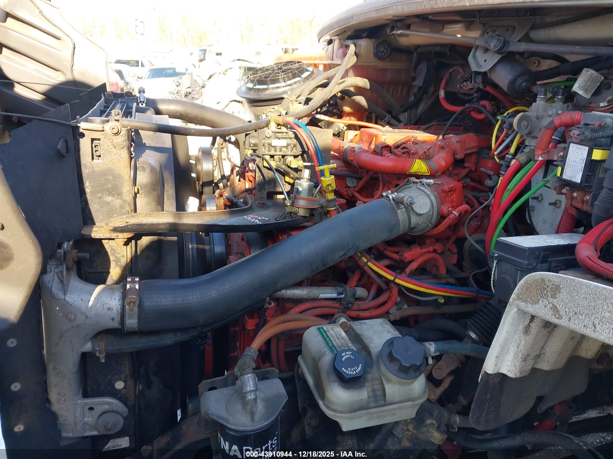 FREIGHTLINER M2 image 10