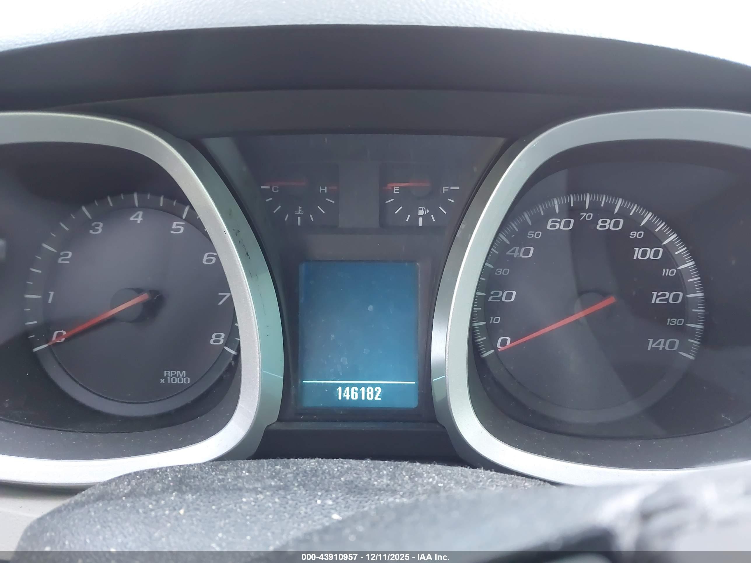 CHEVROLET EQUINOX image 7