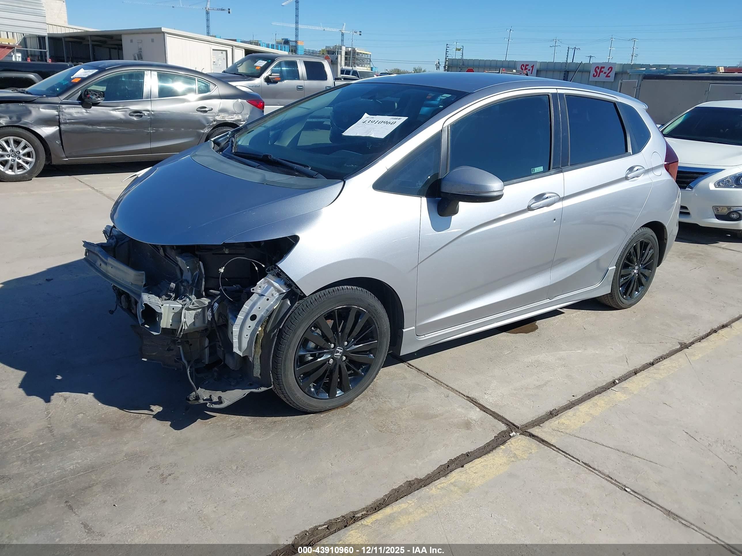 HONDA FIT image 2
