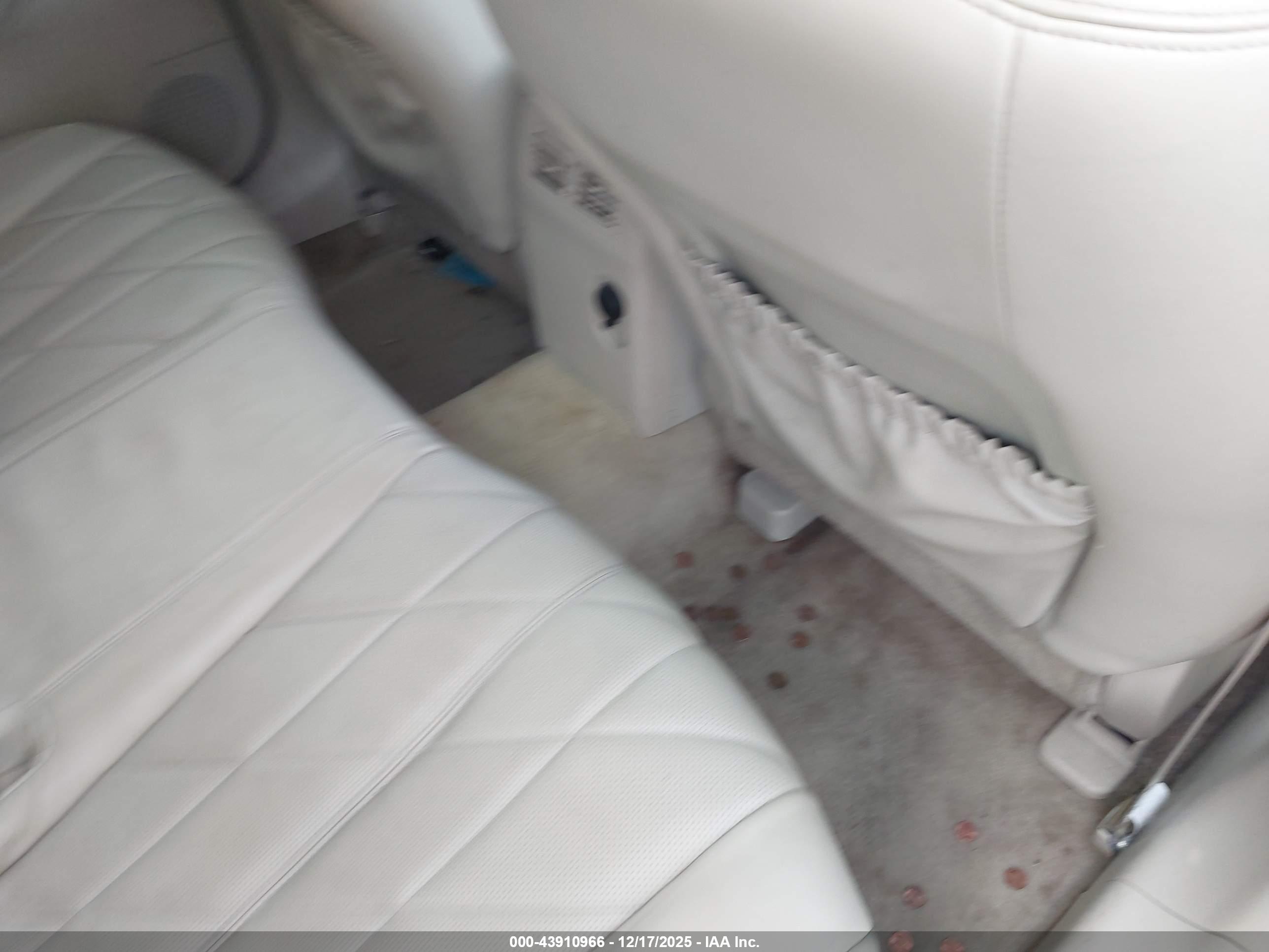 INFINITI FX35 image 8