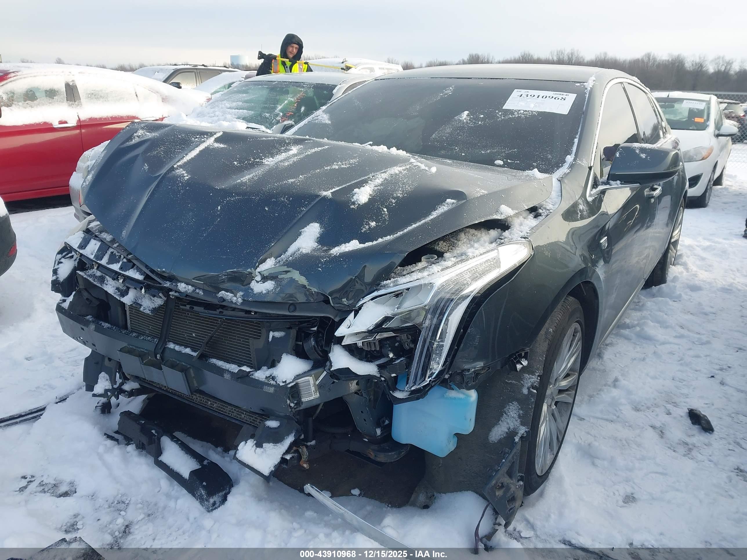 CADILLAC XTS image 6