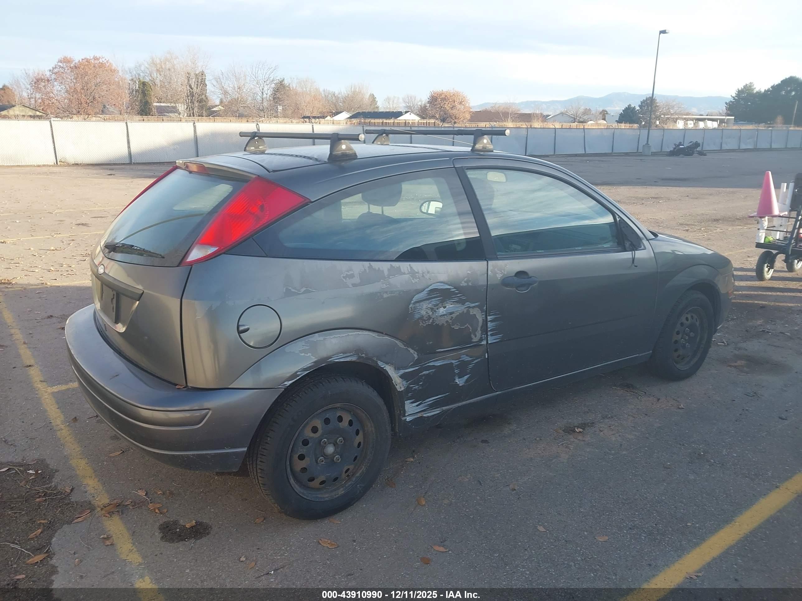 FORD FOCUS image 4