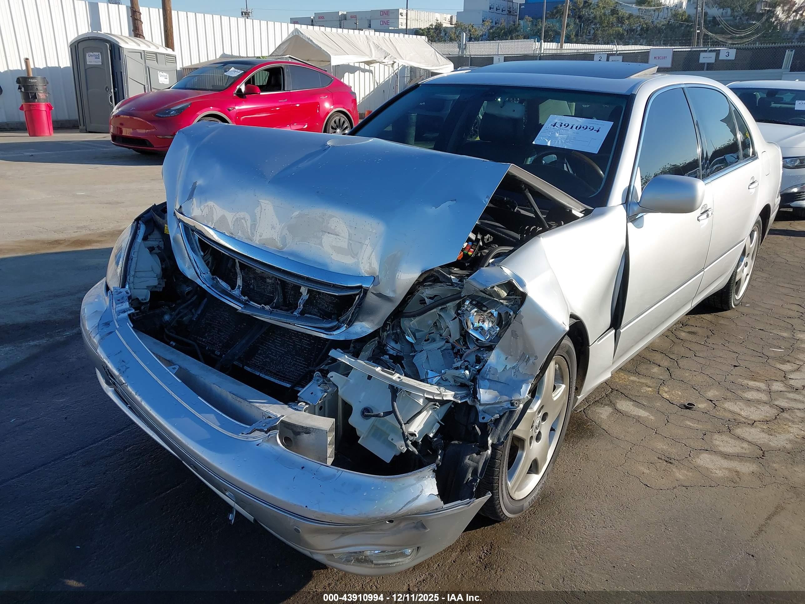 LEXUS LS image 6