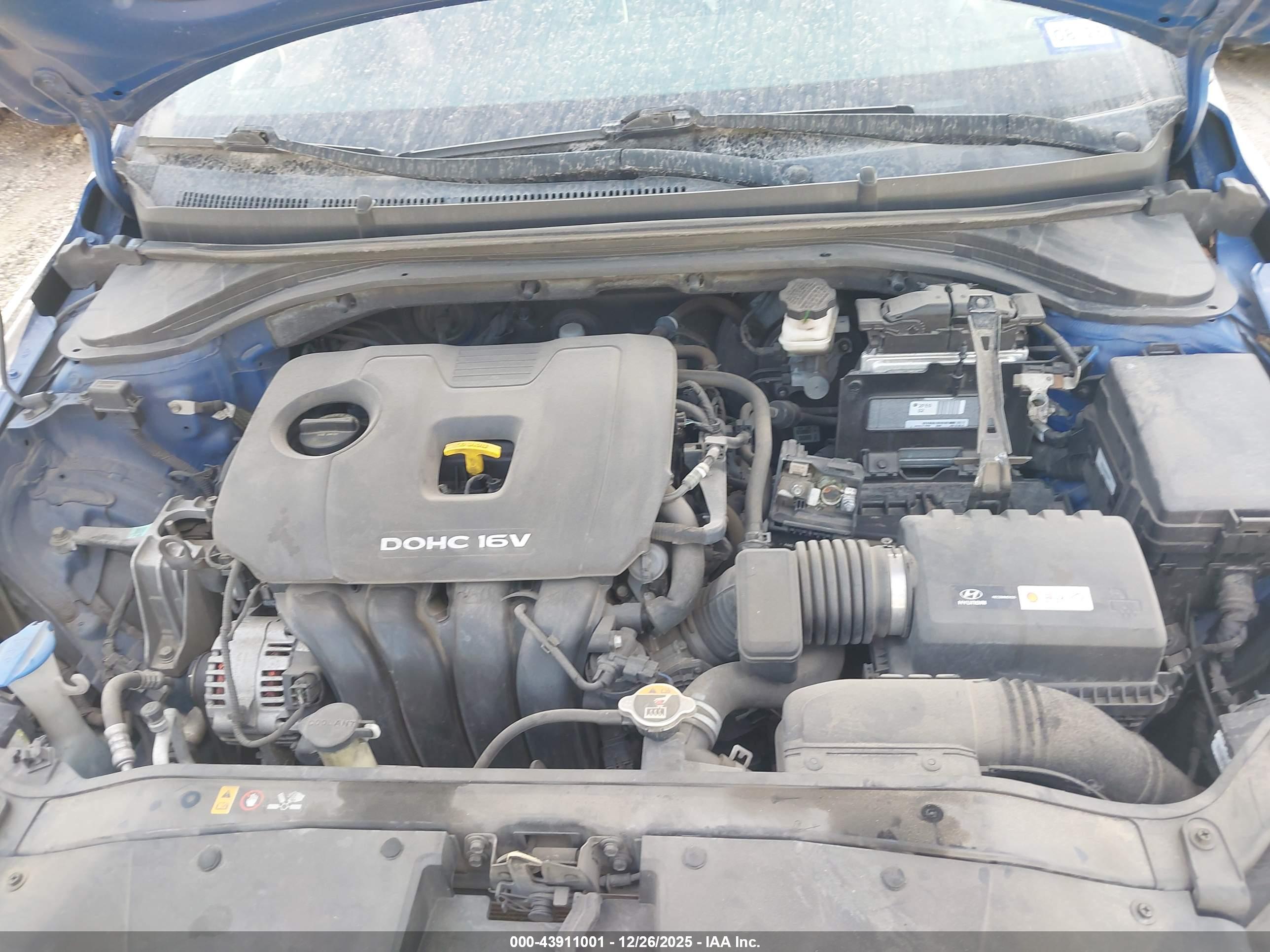 HYUNDAI ELANTRA image 10