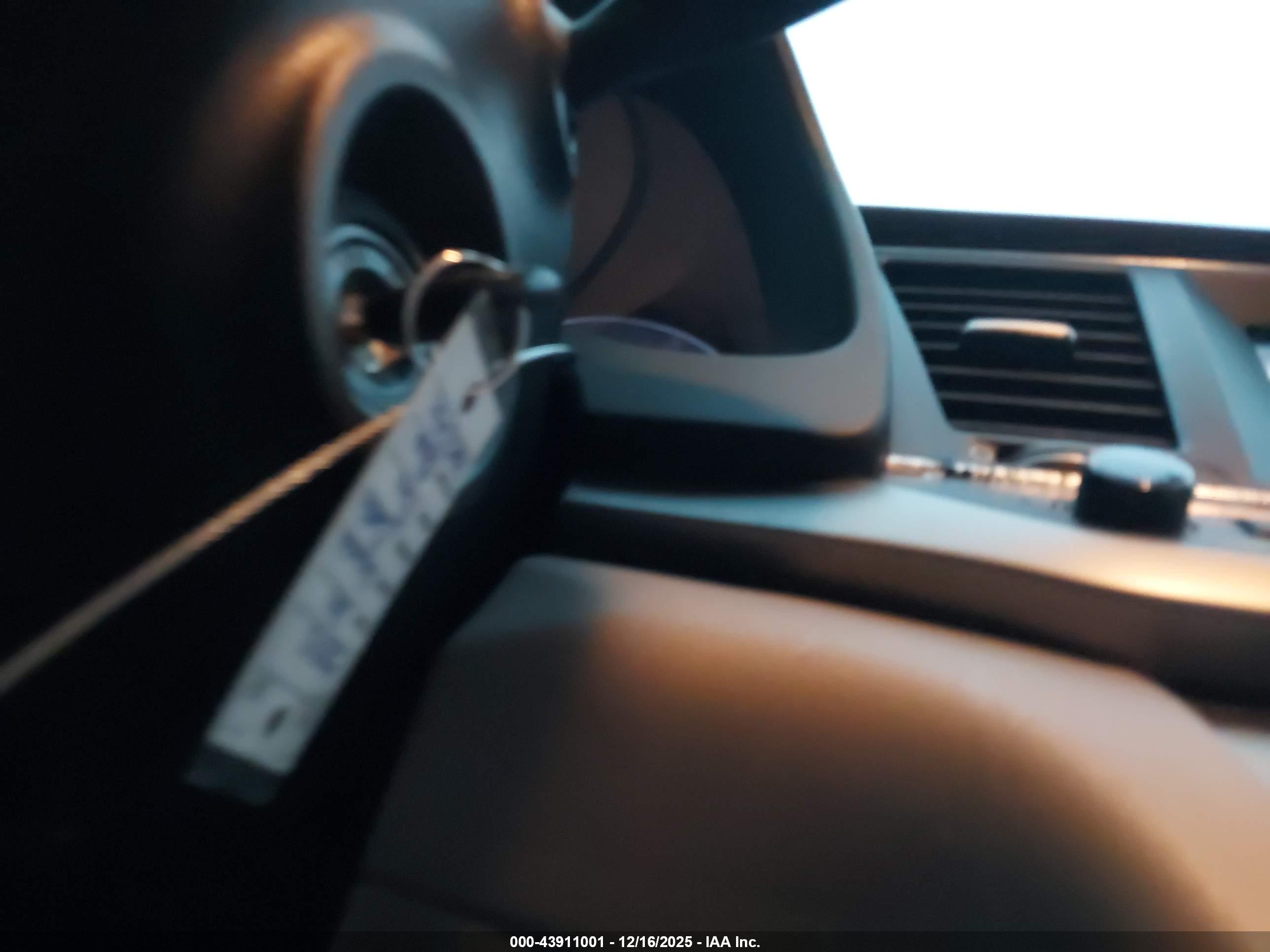 HYUNDAI ELANTRA image 11