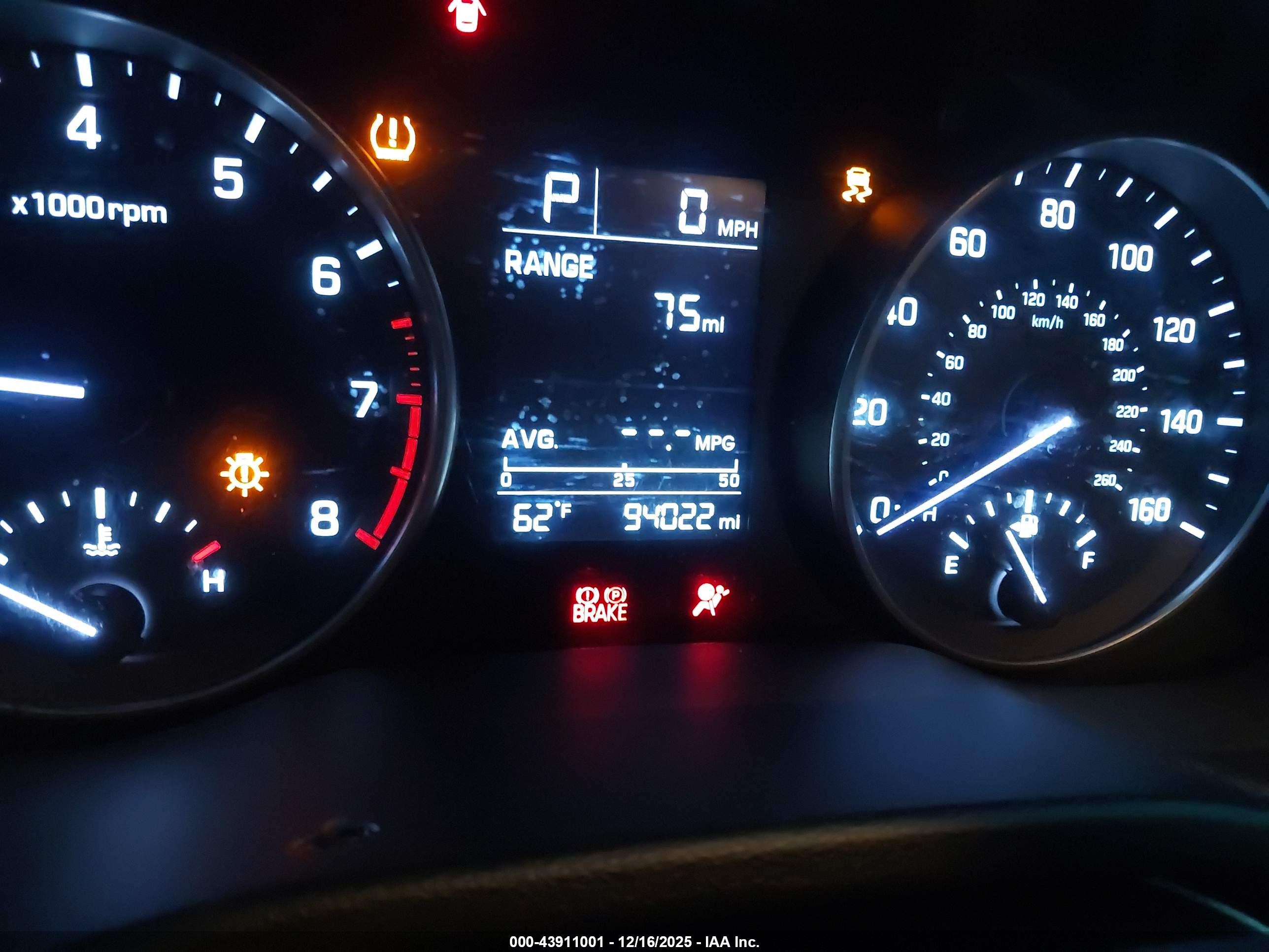 HYUNDAI ELANTRA image 7