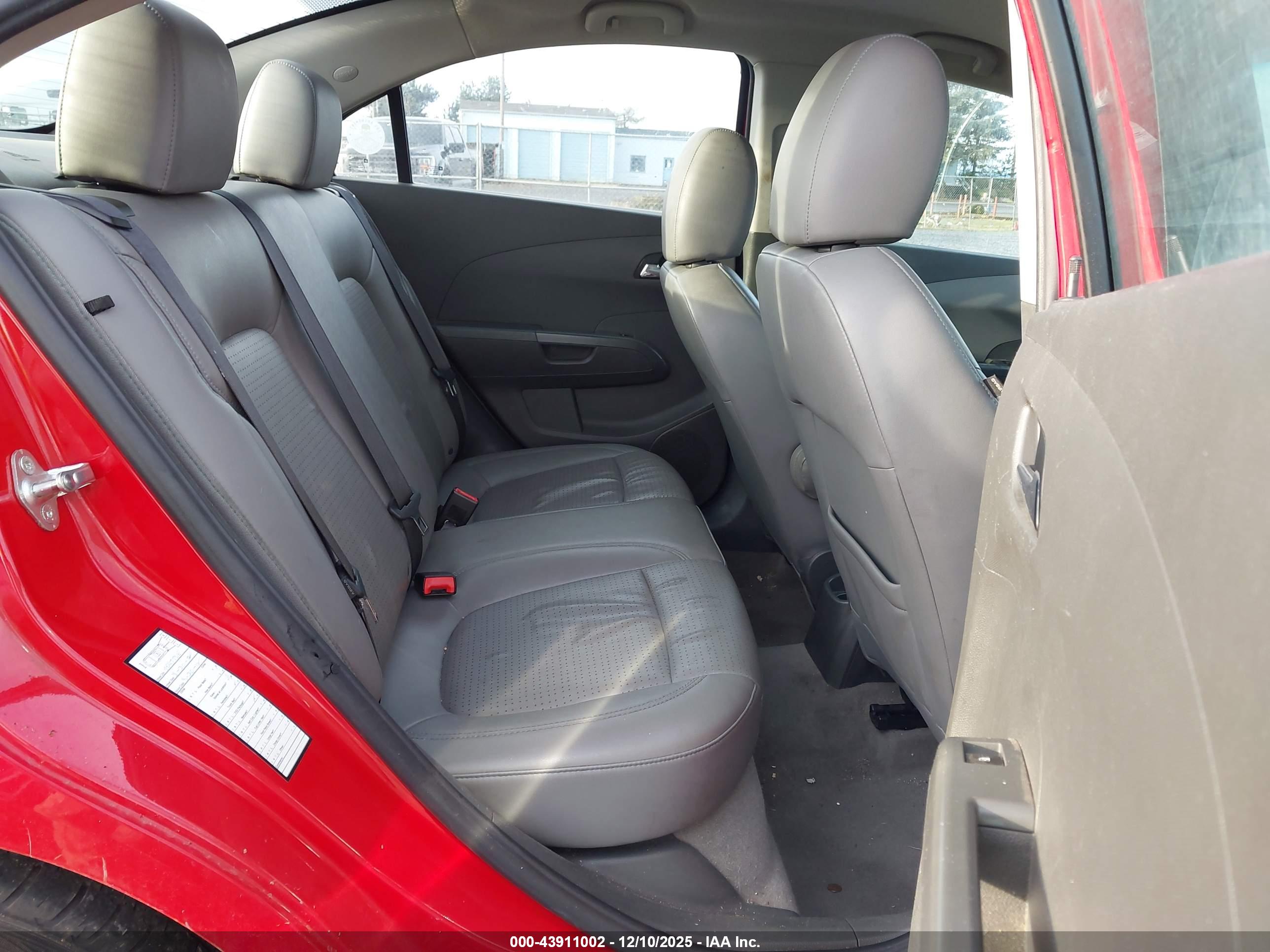 CHEVROLET SONIC image 8