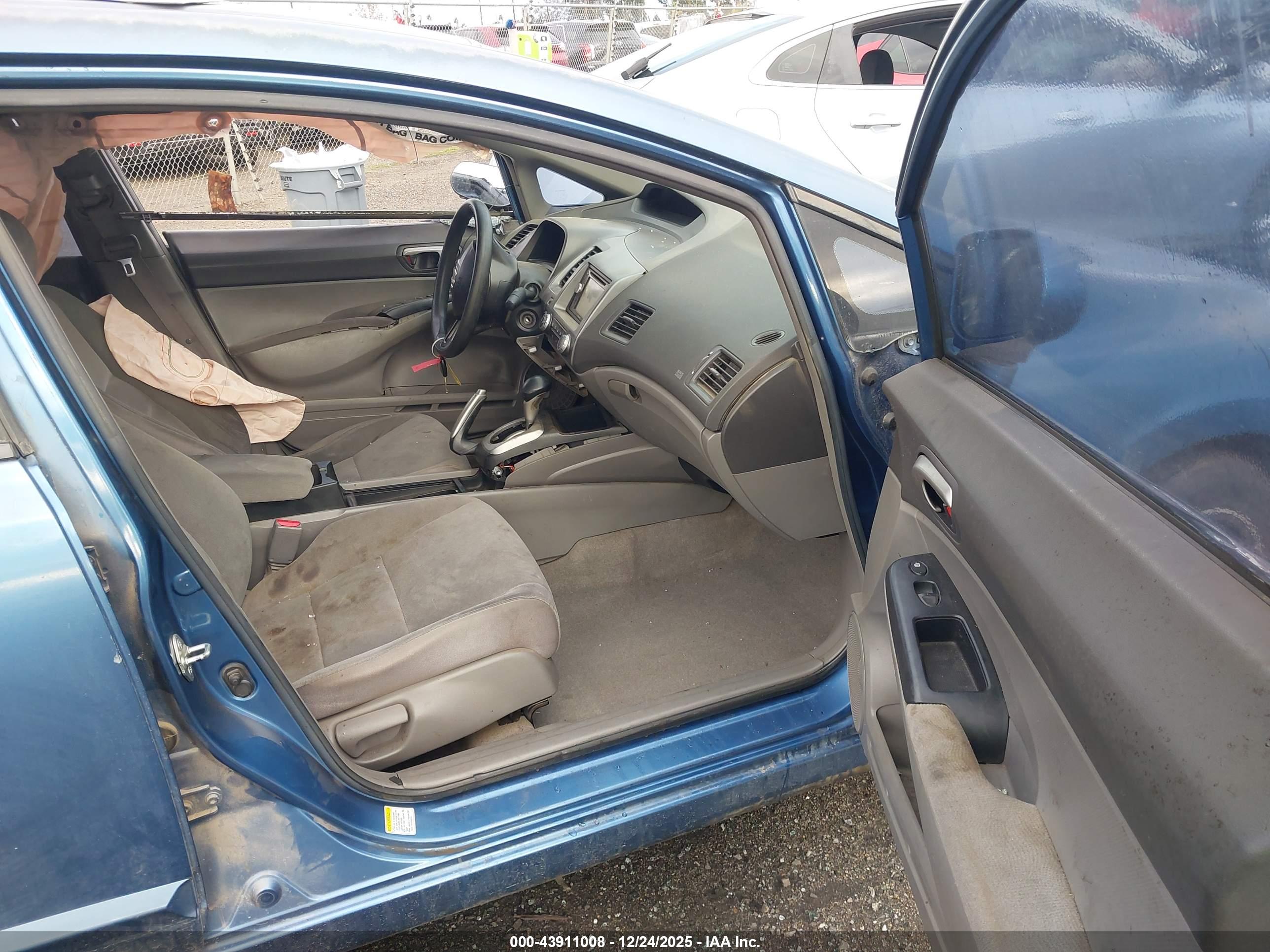 HONDA CIVIC image 5